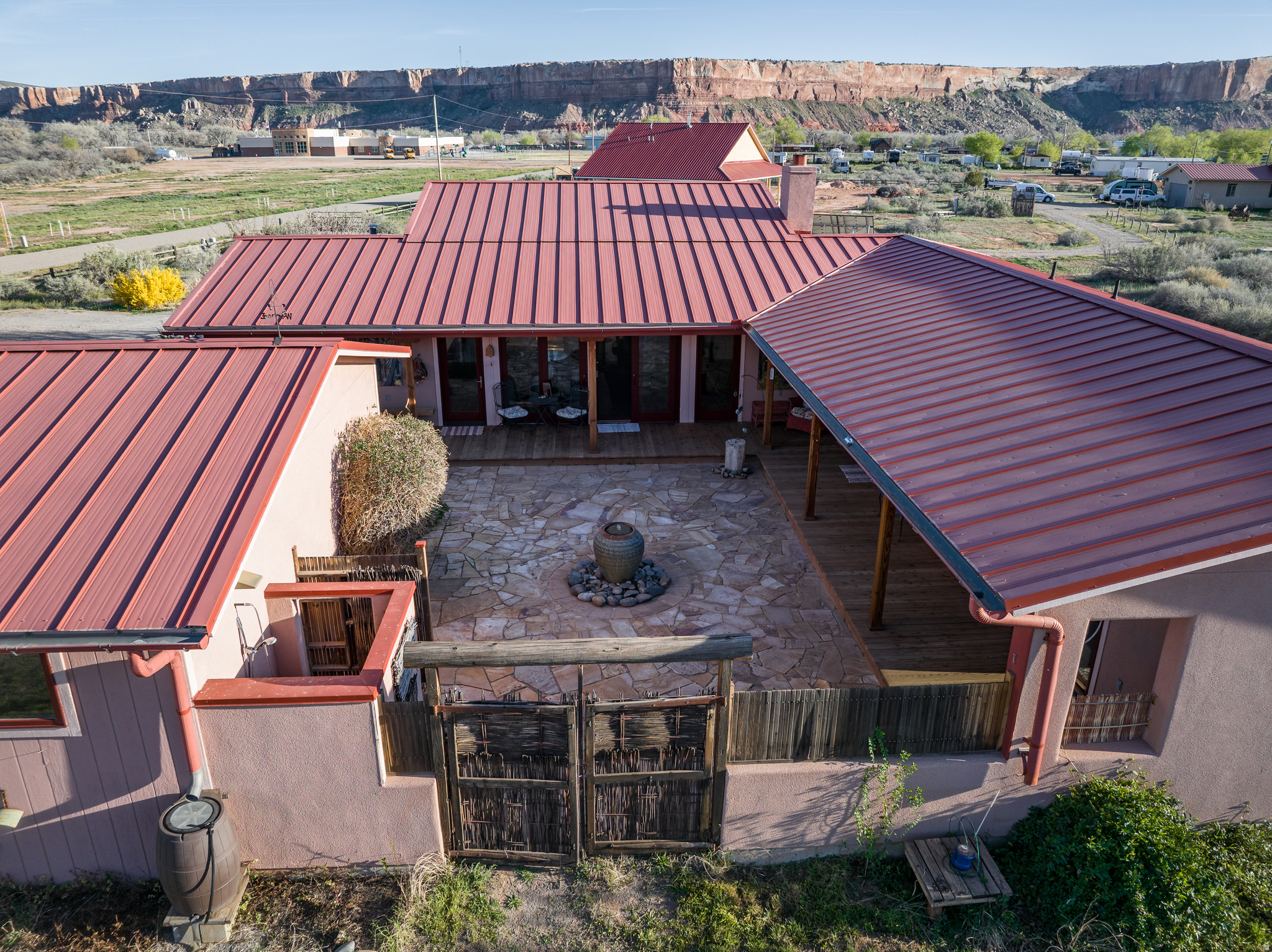 main property photo 13