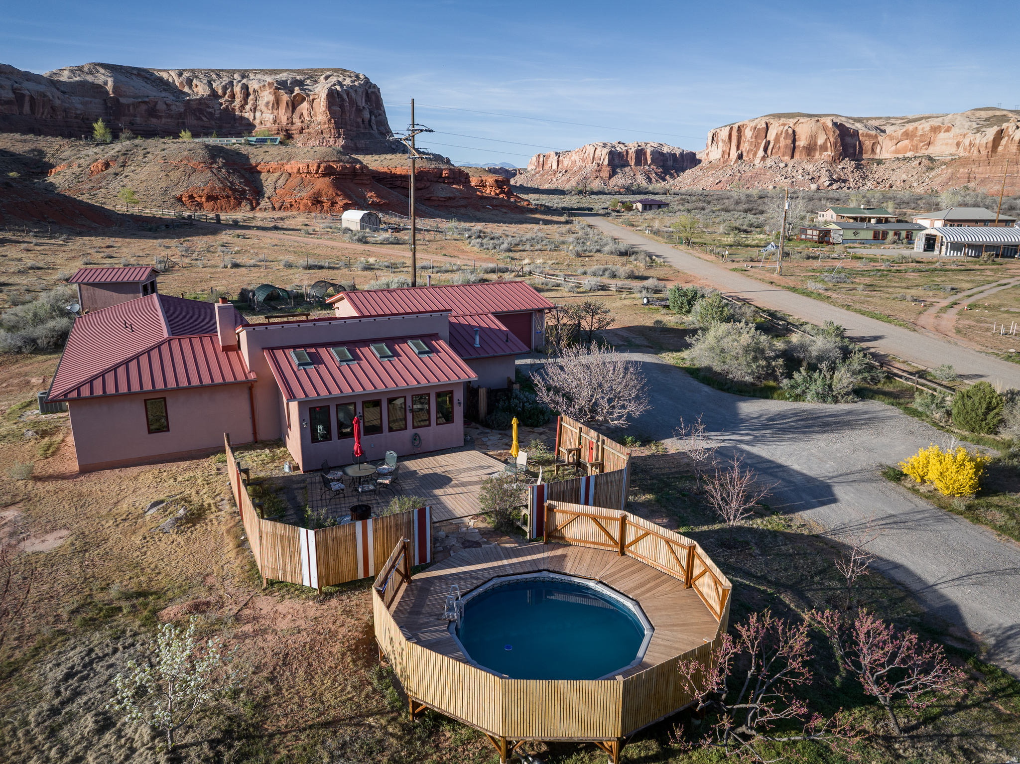 main property photo 14