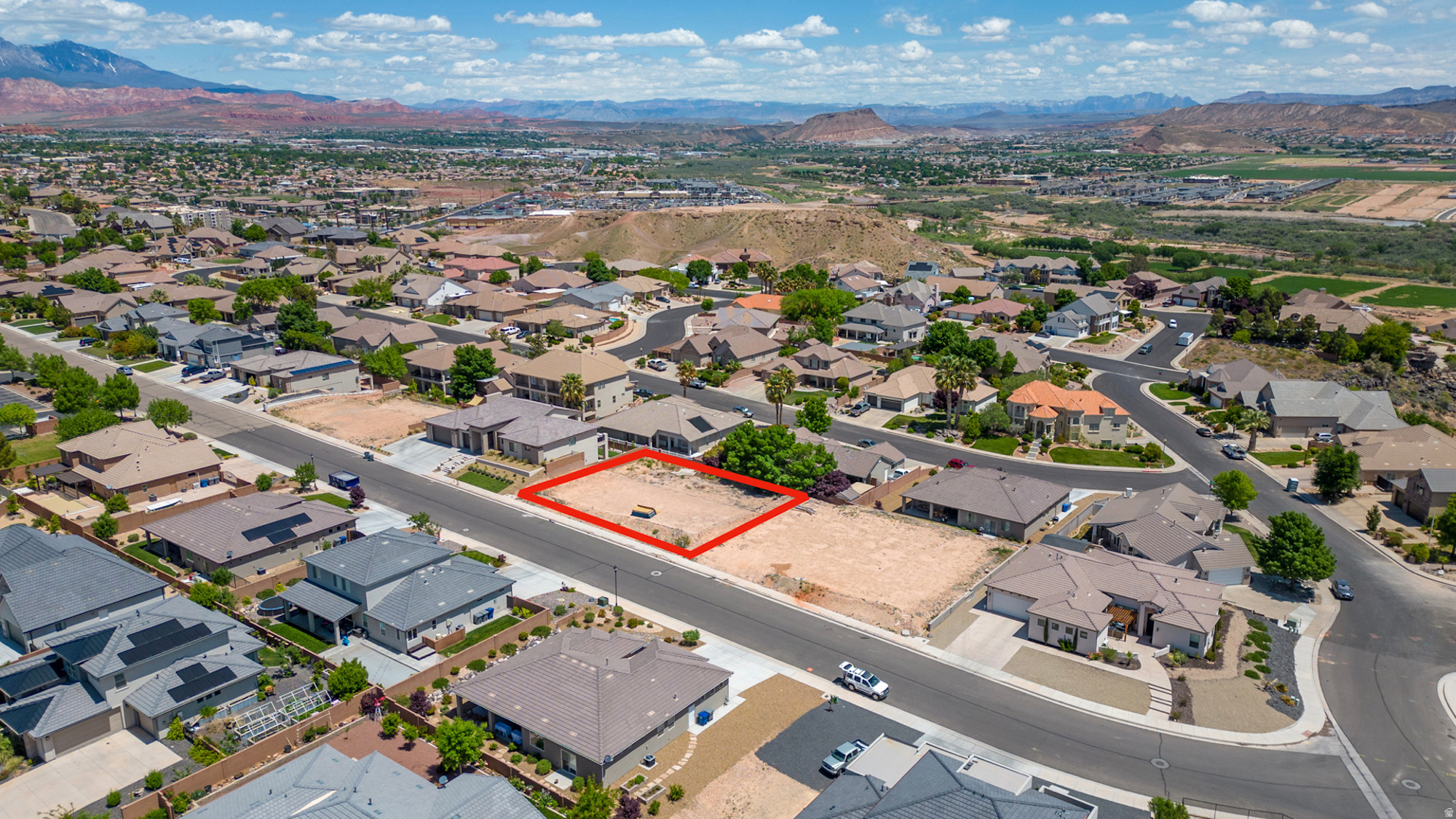 main property photo 20