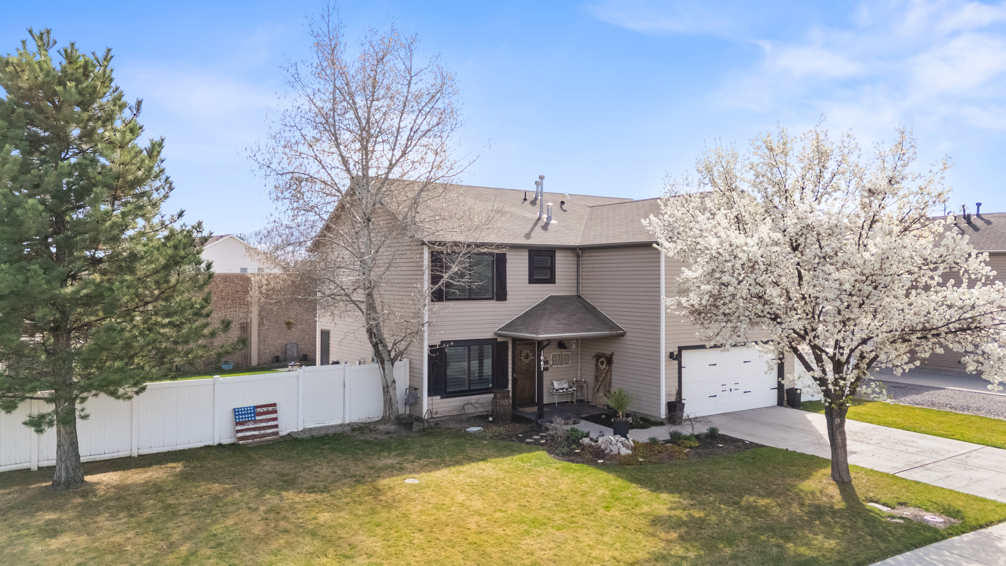 main property photo 44
