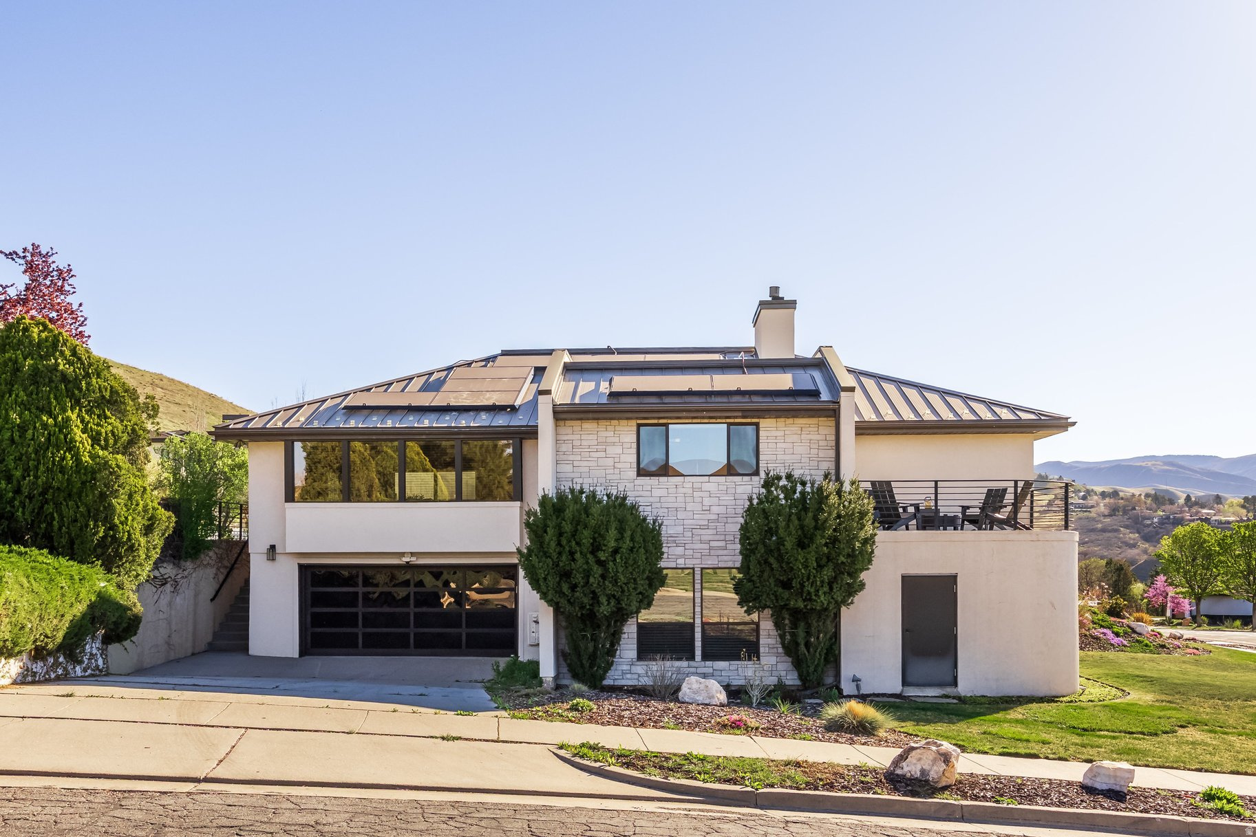 main property photo 76
