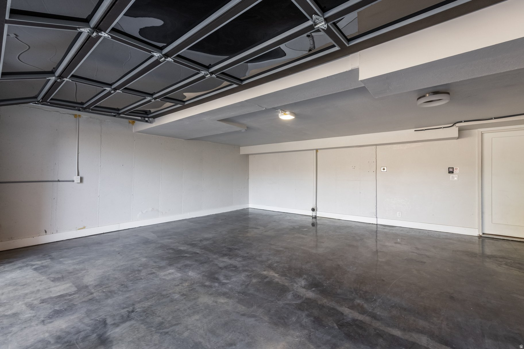 main property photo 79