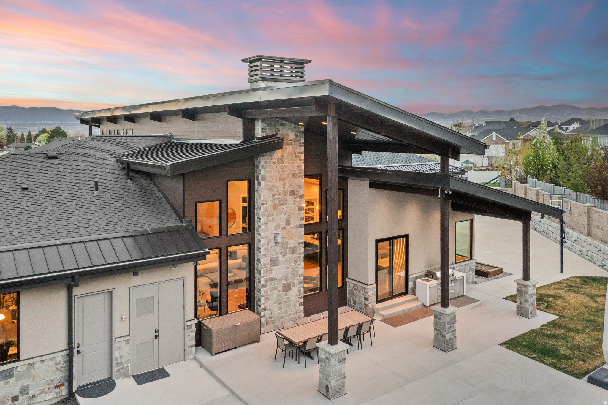 main property photo 59