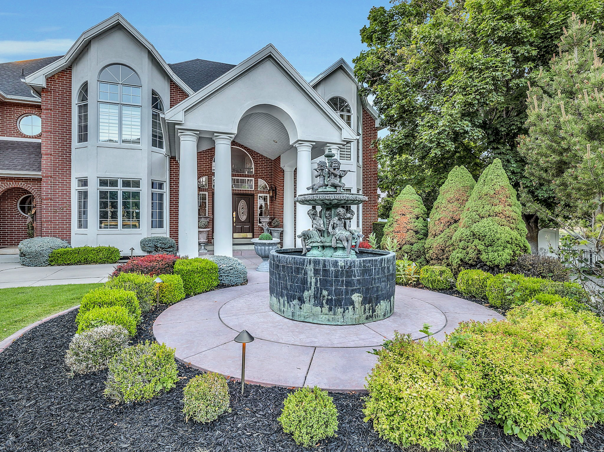 main property photo 12