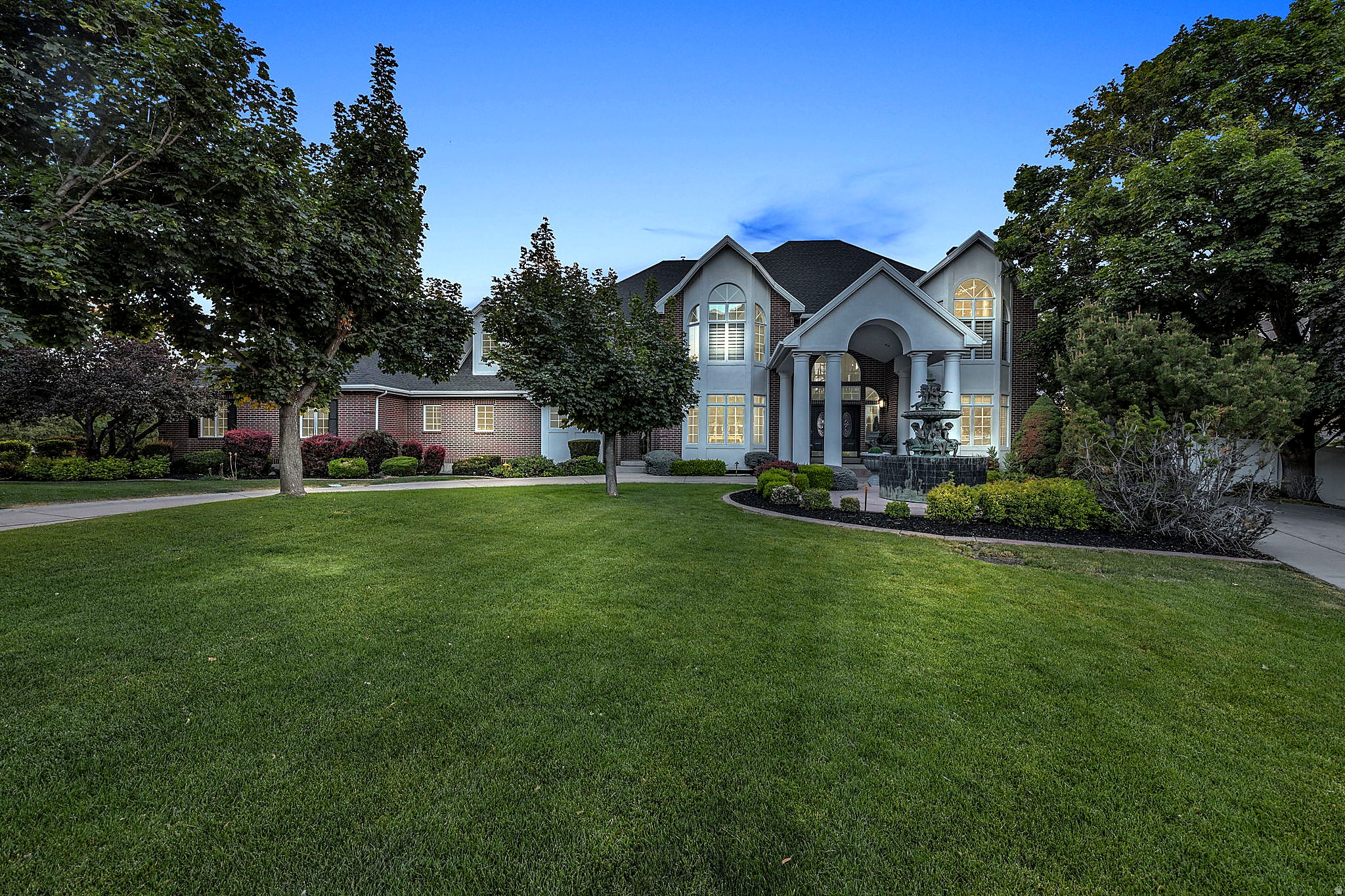 main property photo 13
