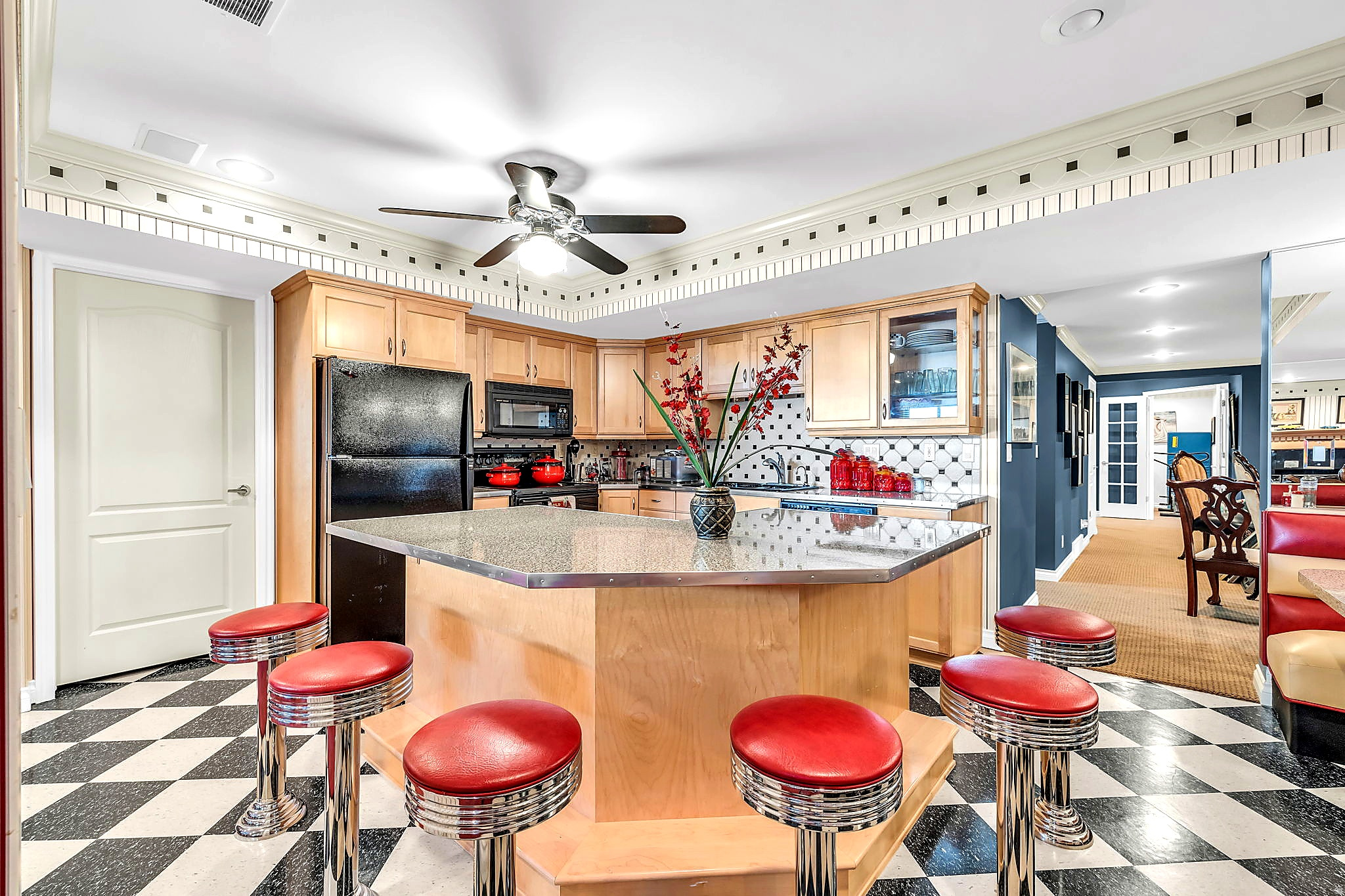 main property photo 22