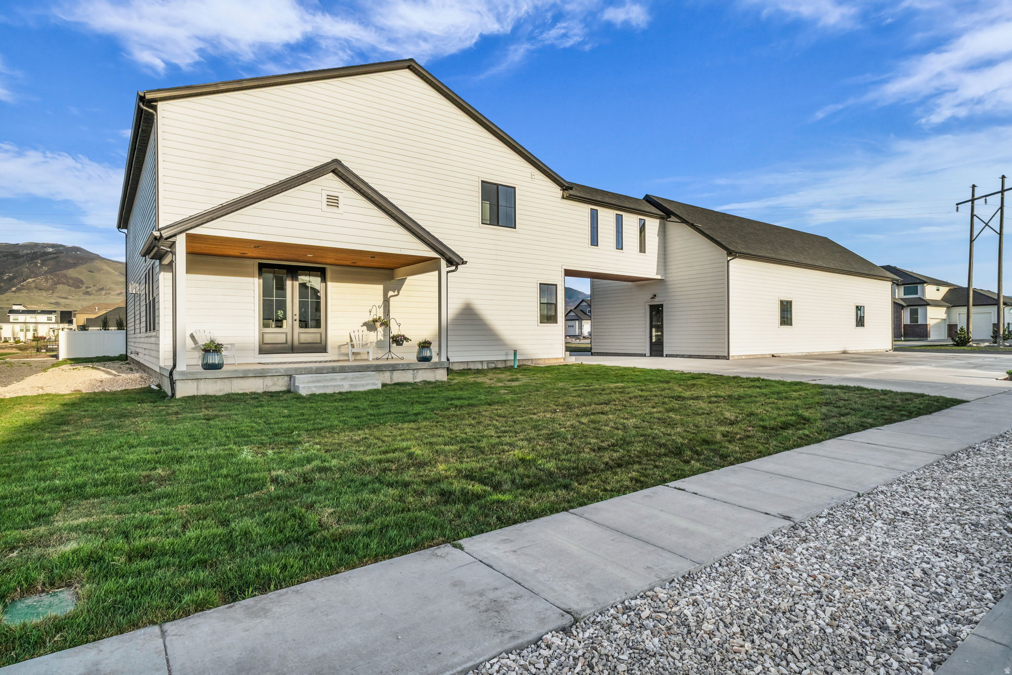 main property photo 58