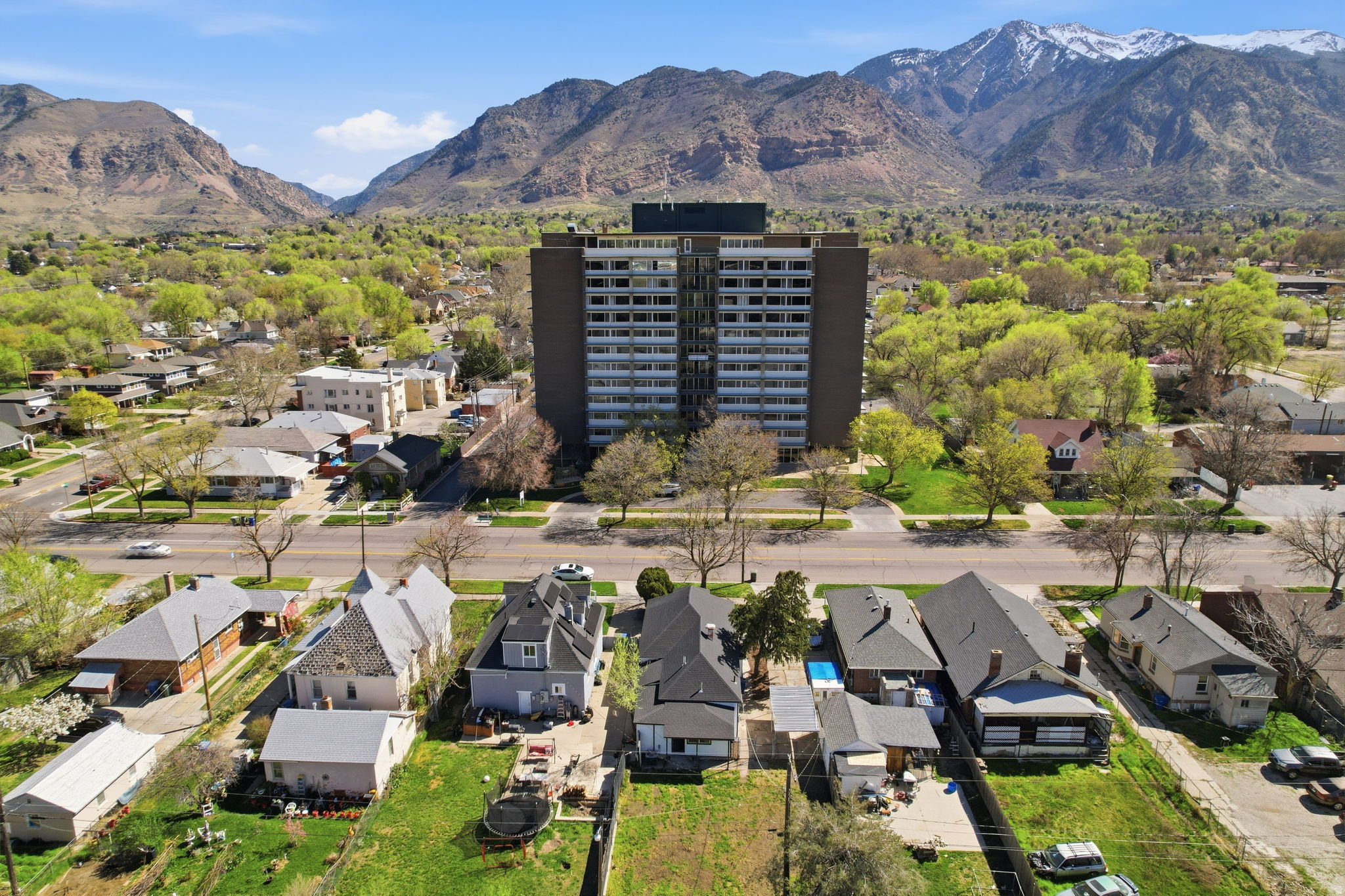 main property photo 40