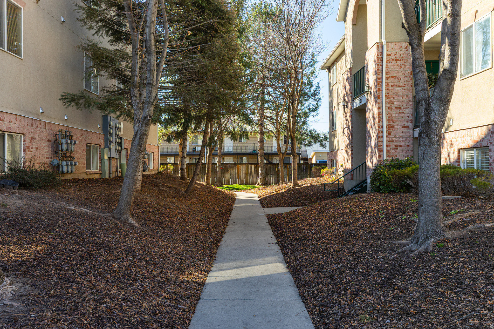 main property photo 16