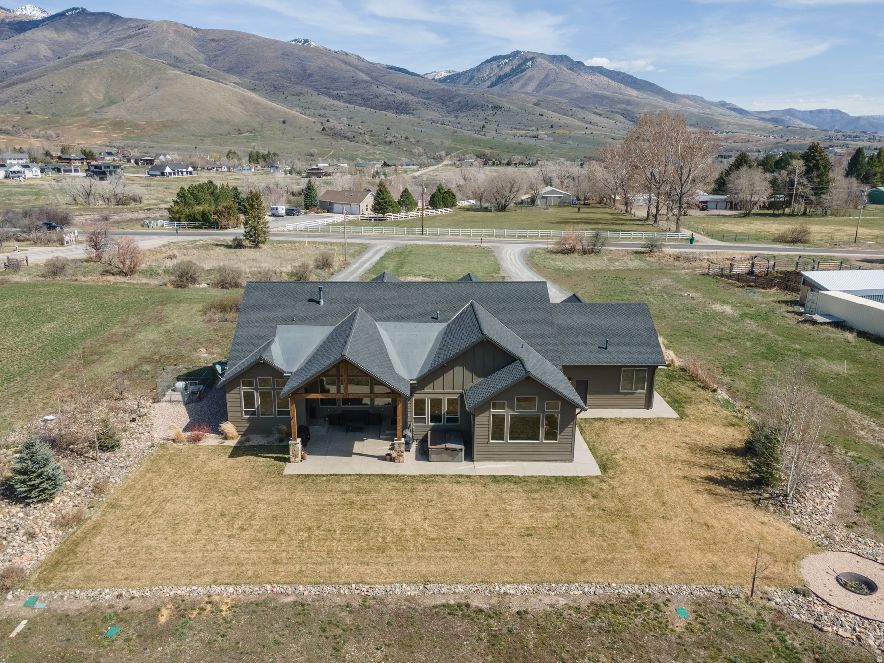 main property photo 37