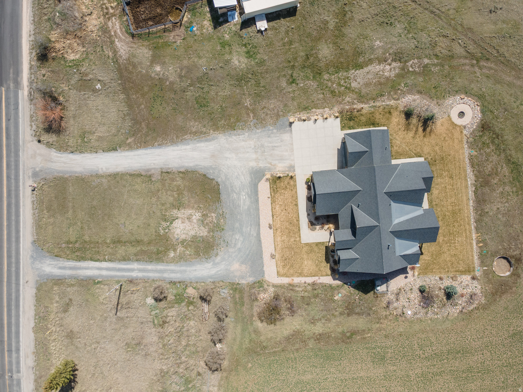main property photo 50