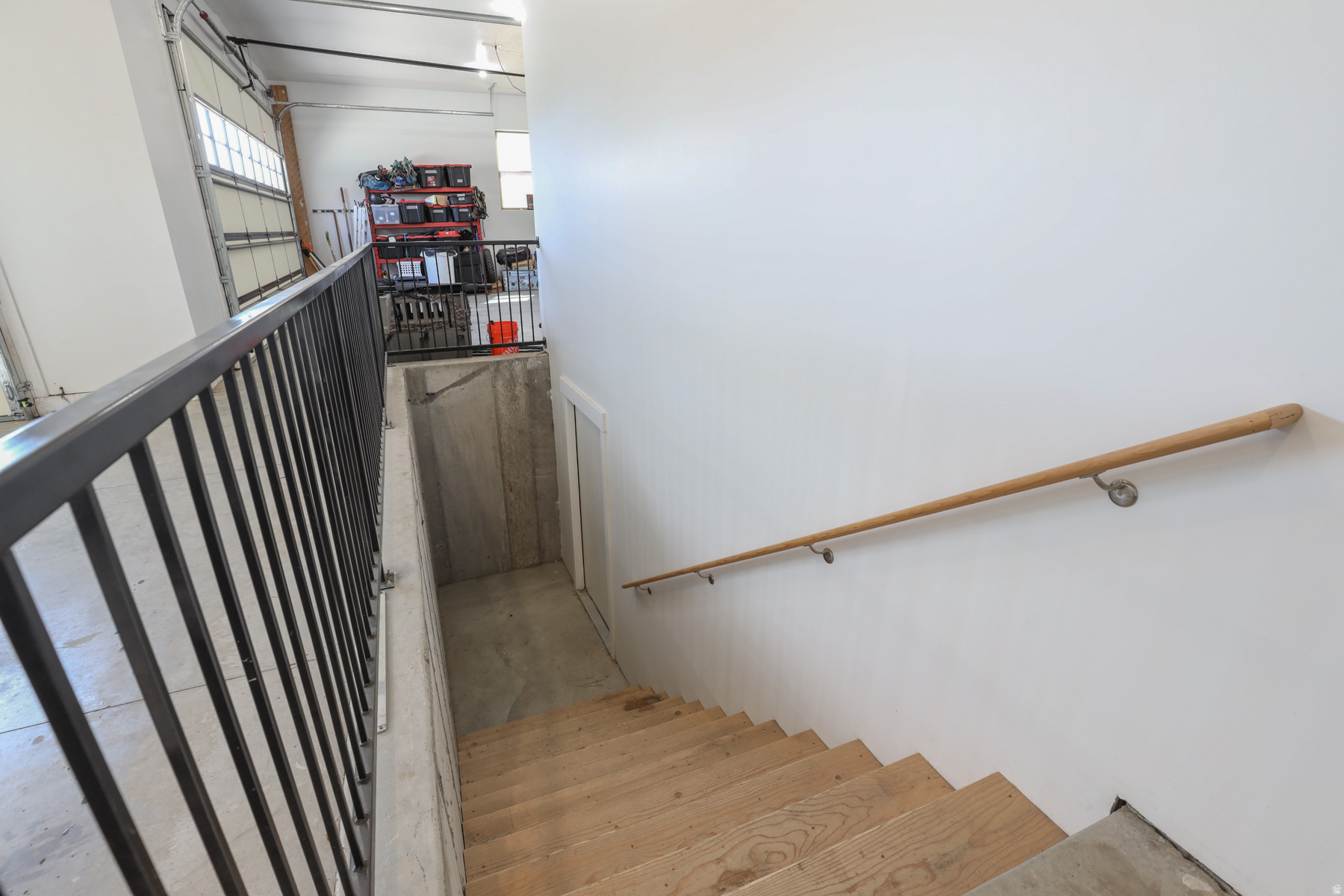 main property photo 59