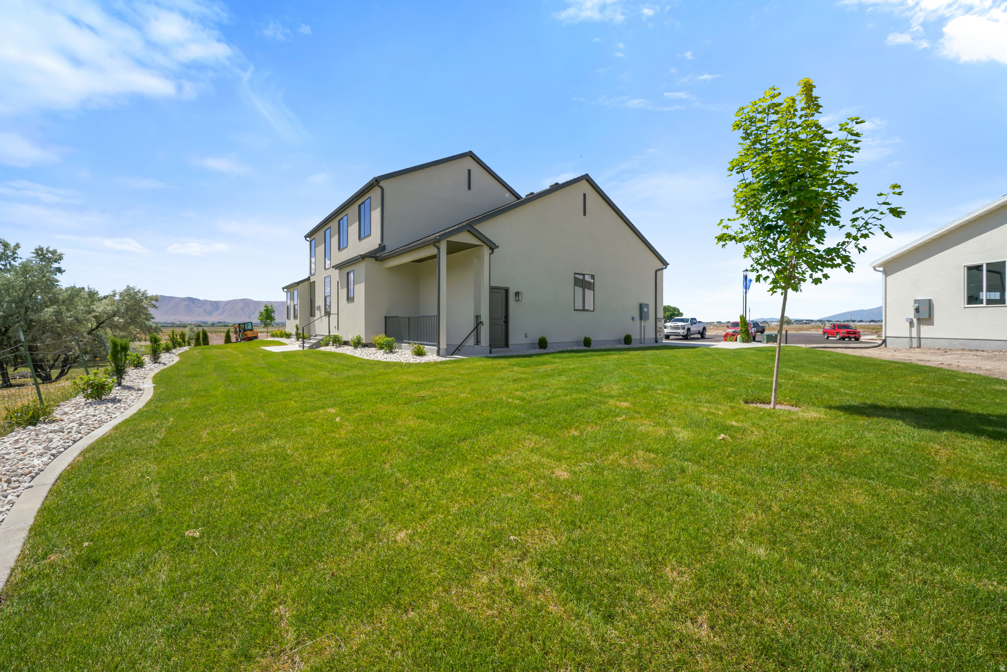 main property photo 38