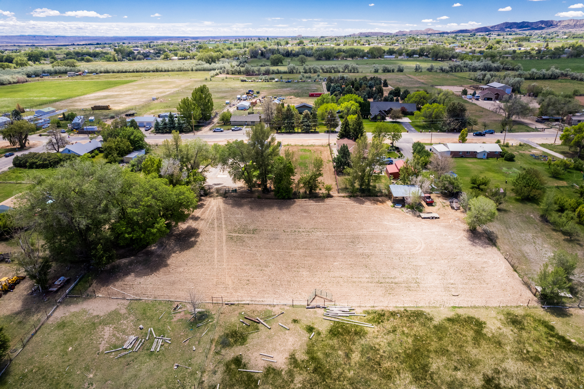 main property photo 26