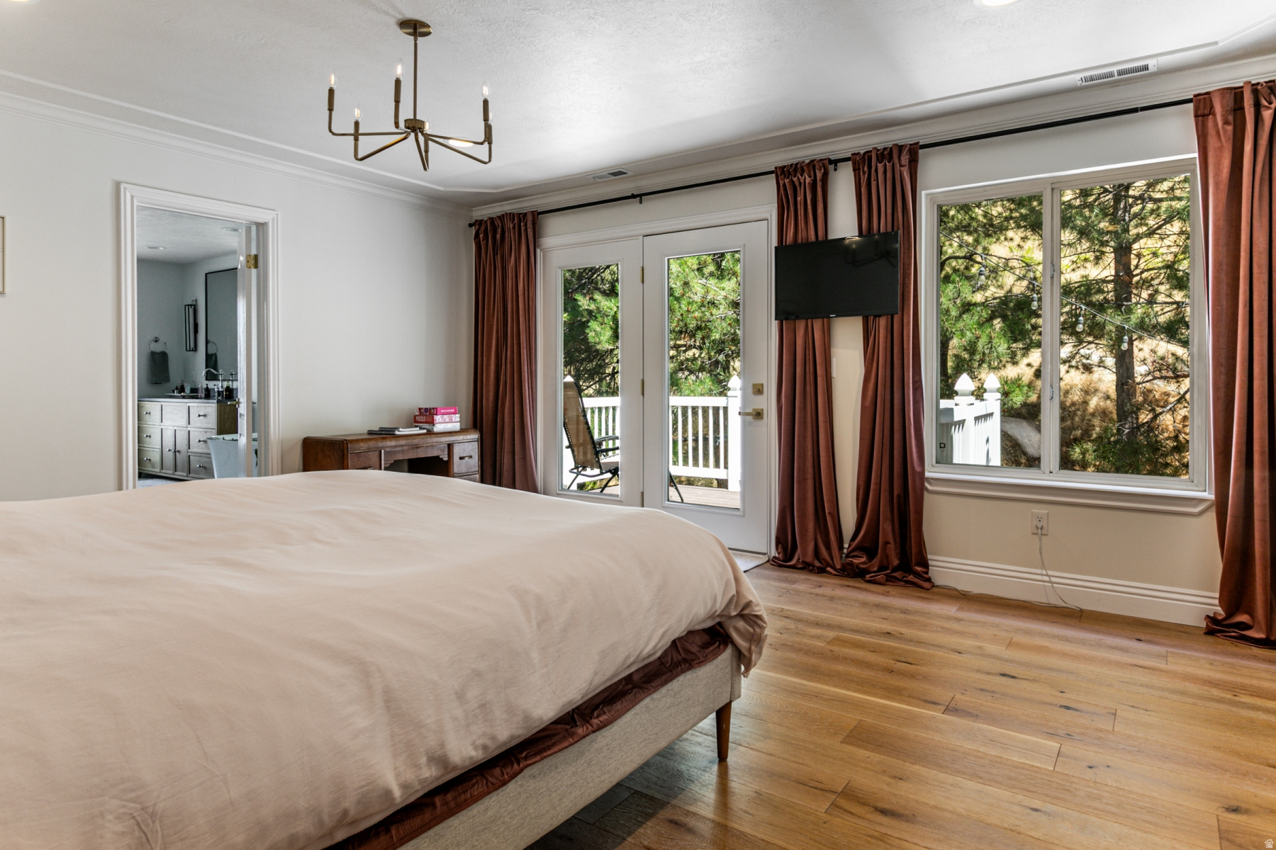 main property photo 26