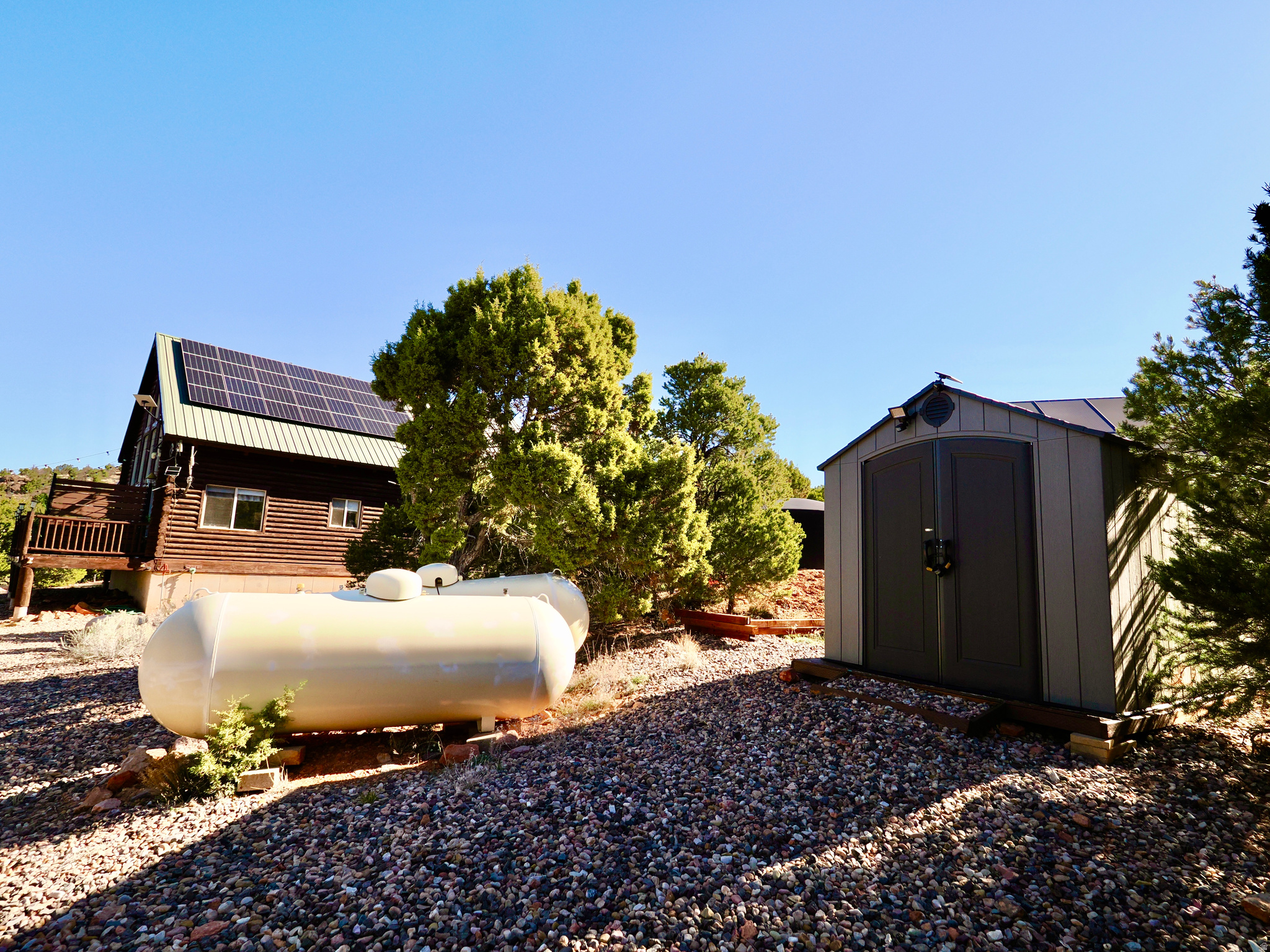 main property photo 38