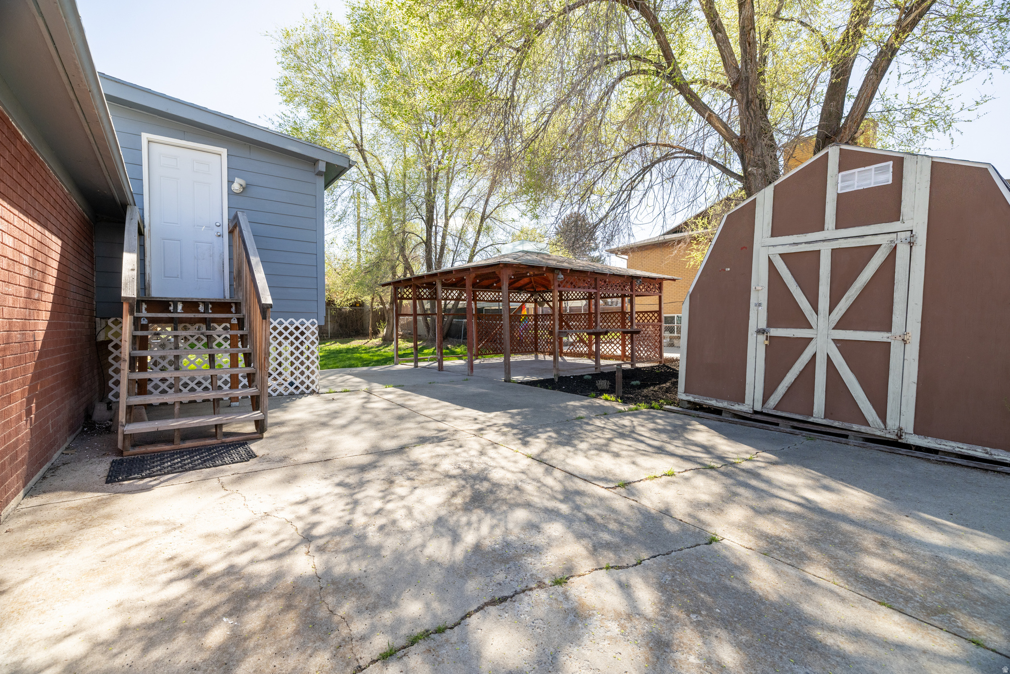 main property photo 47