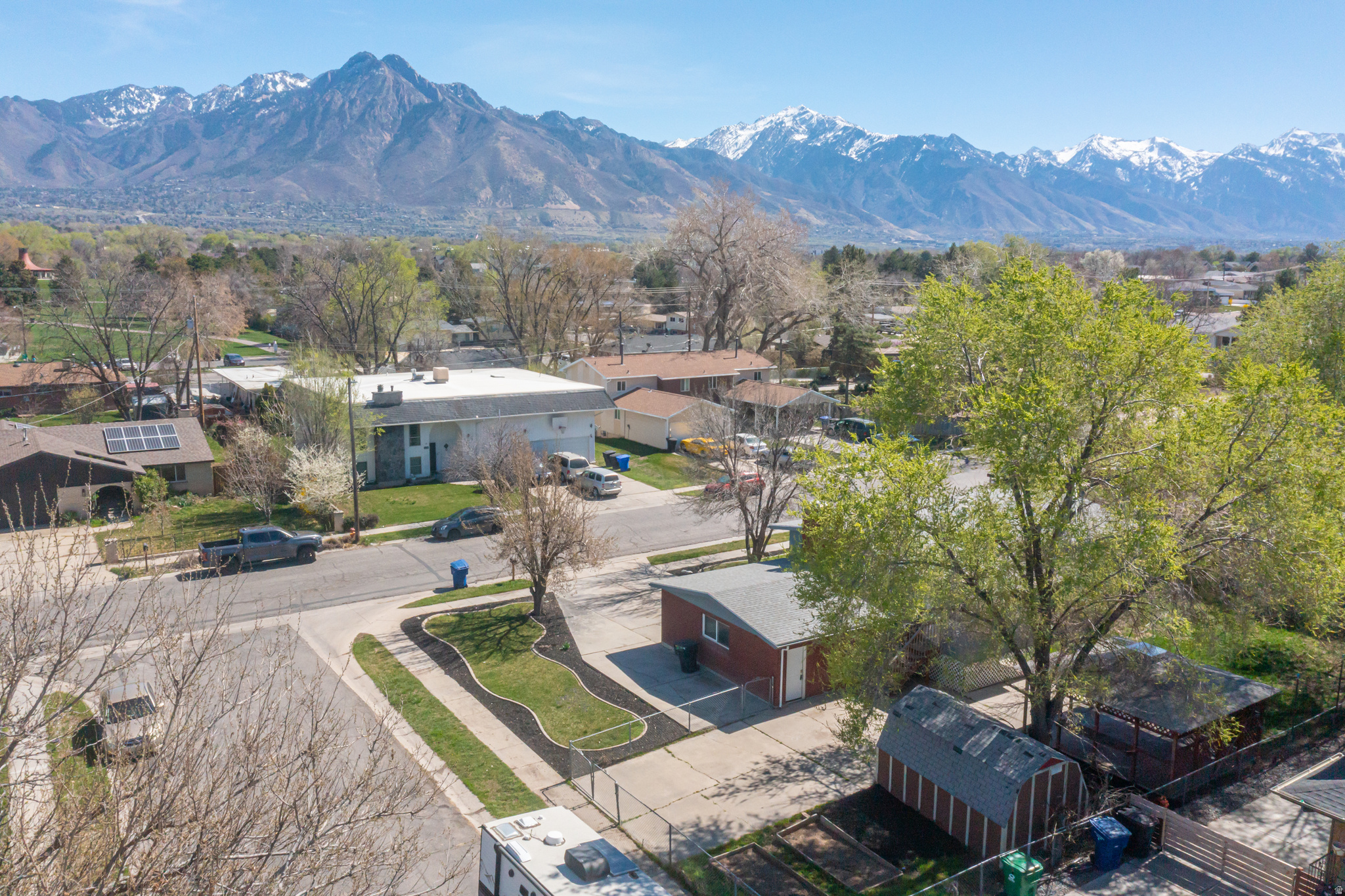 main property photo 5