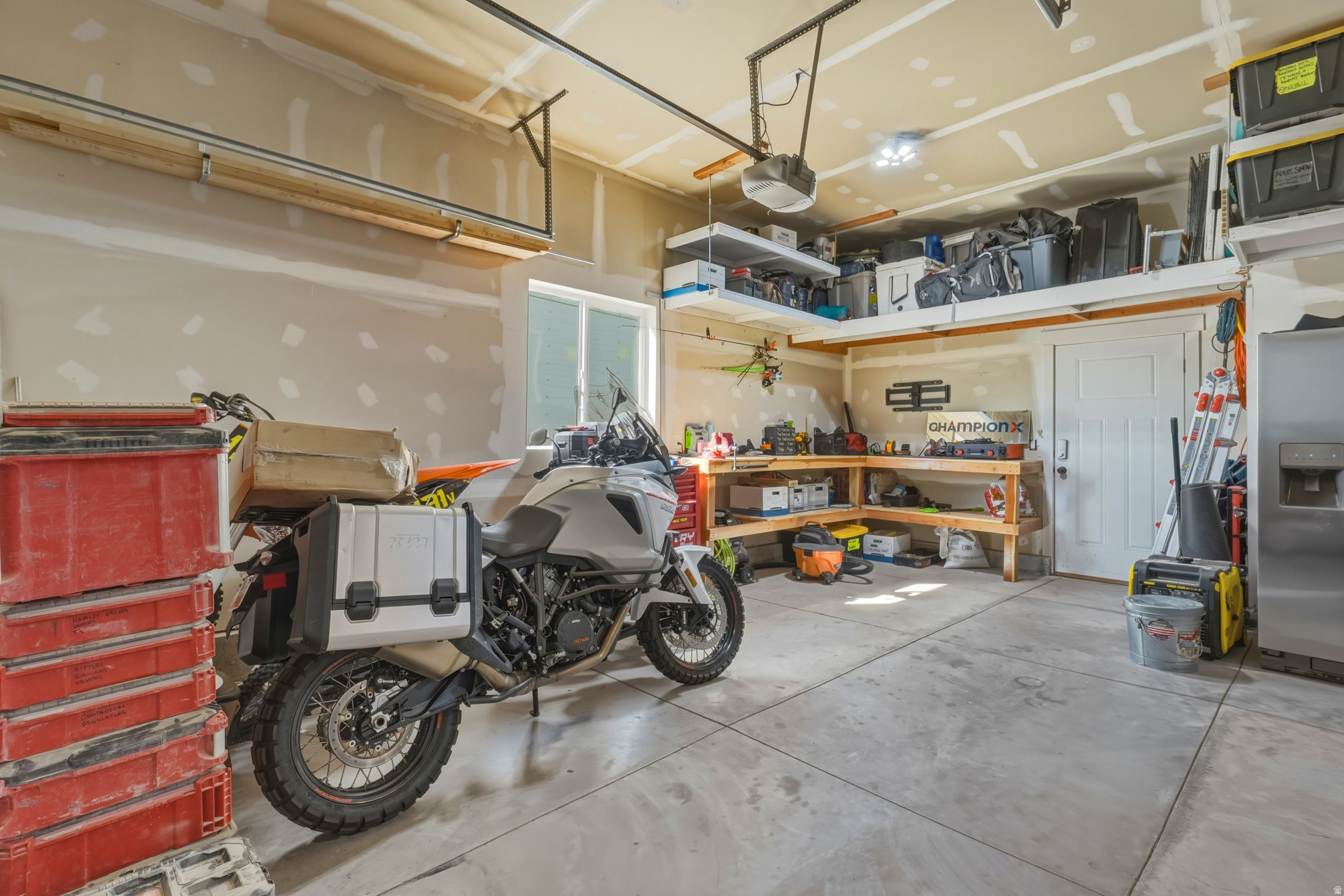 main property photo 44