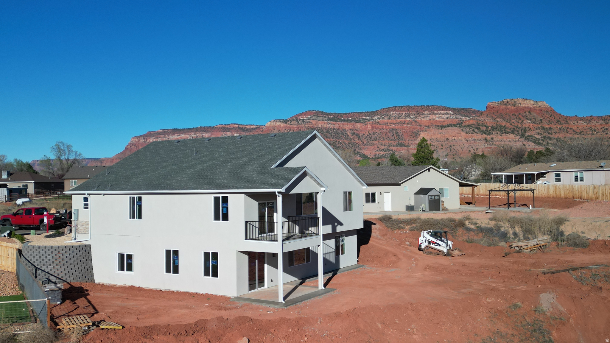 main property photo 7