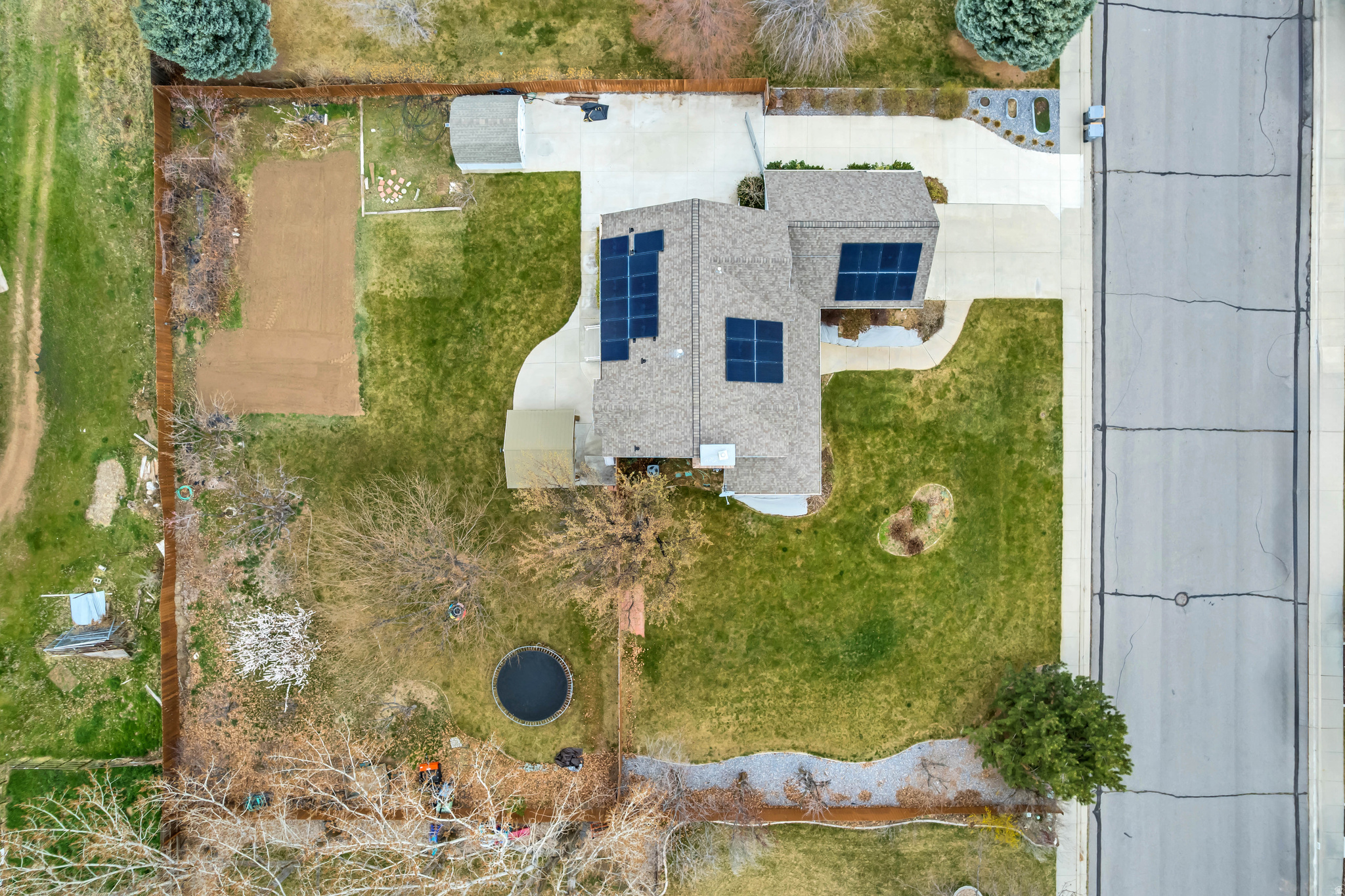 main property photo 35