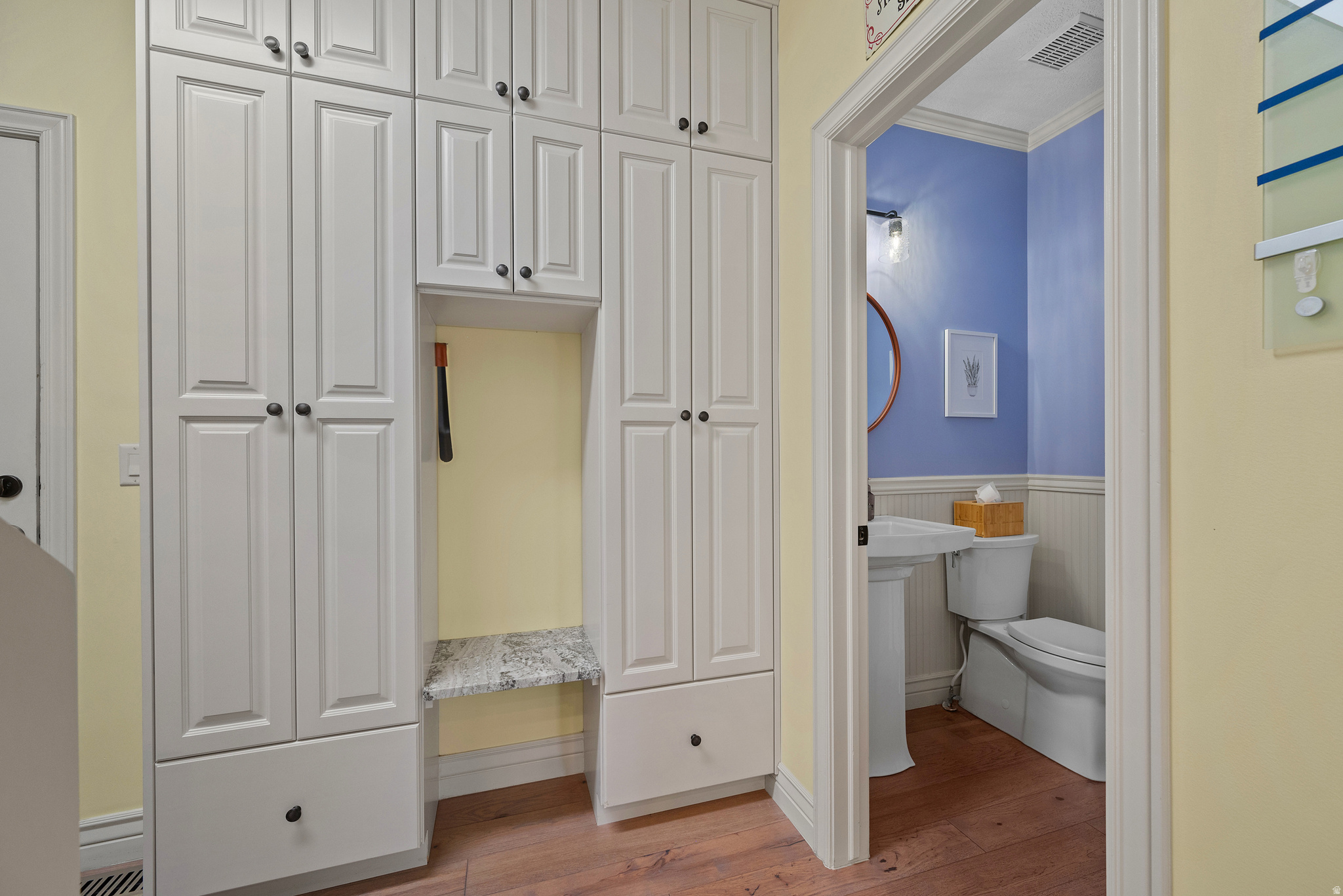 main property photo 9