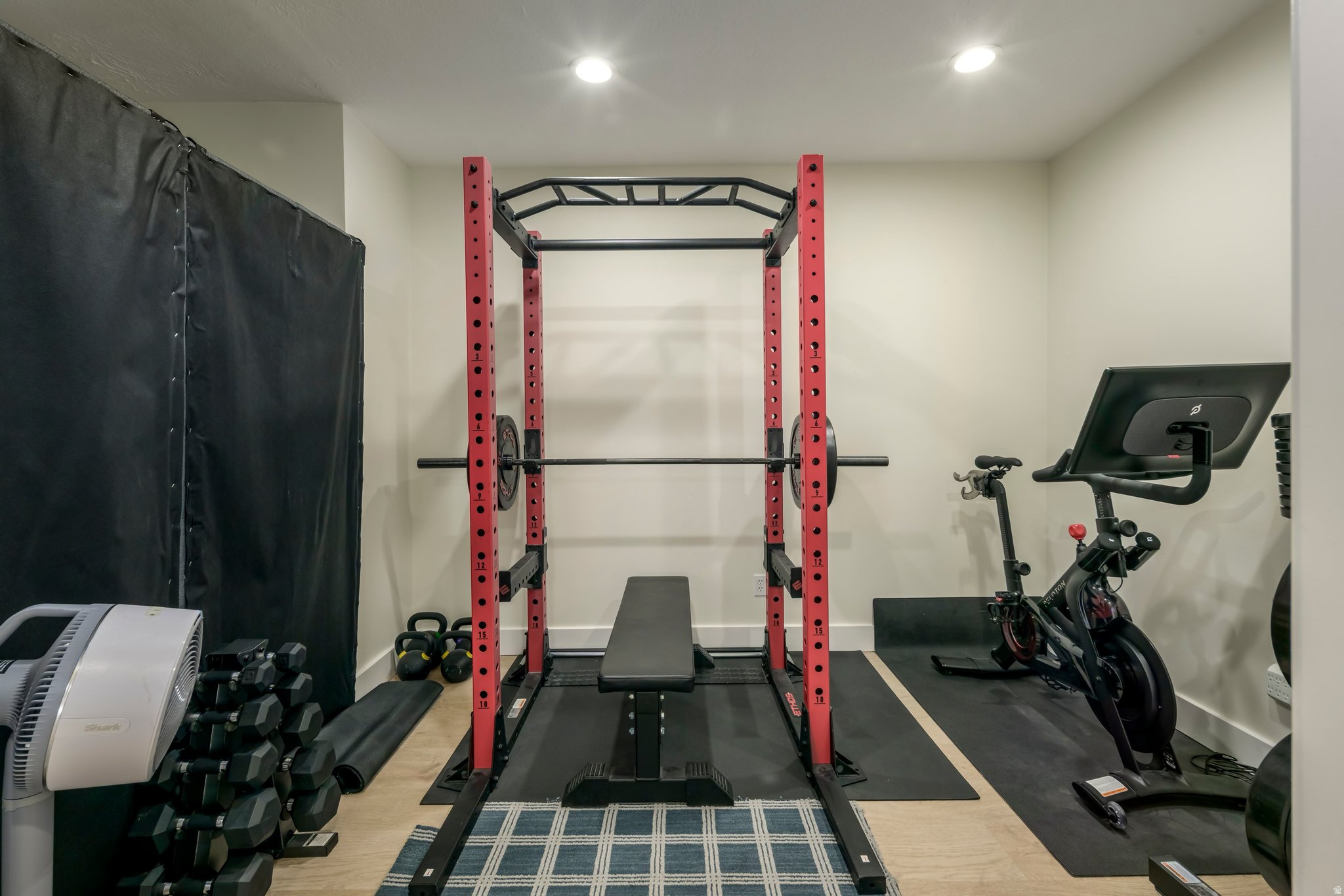 main property photo 40
