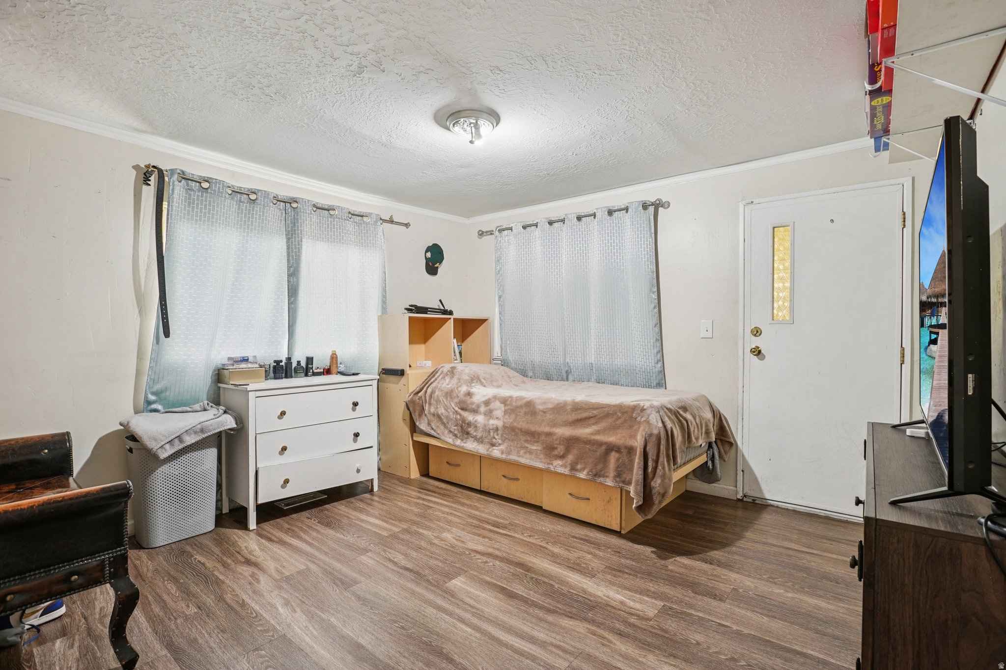 main property photo 13