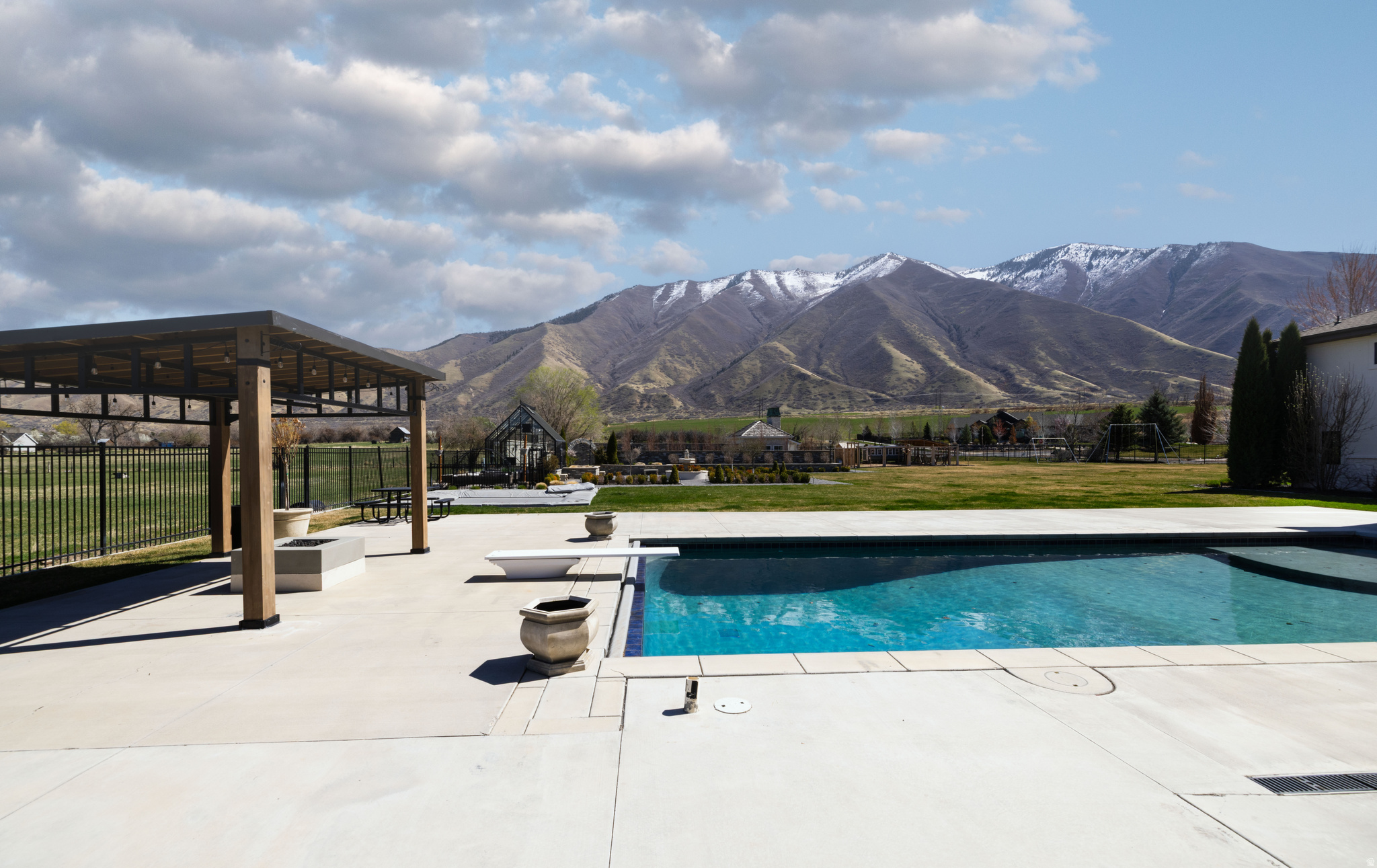 main property photo 70