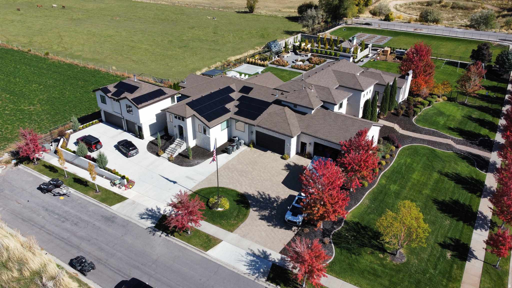 main property photo 8