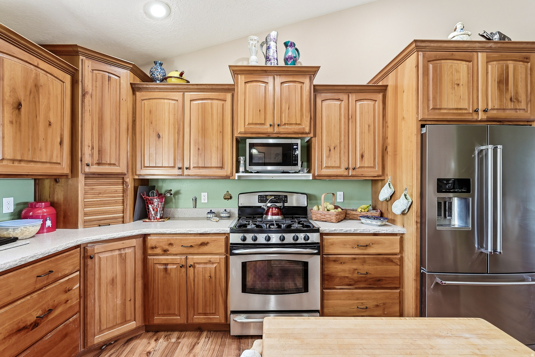 main property photo 17