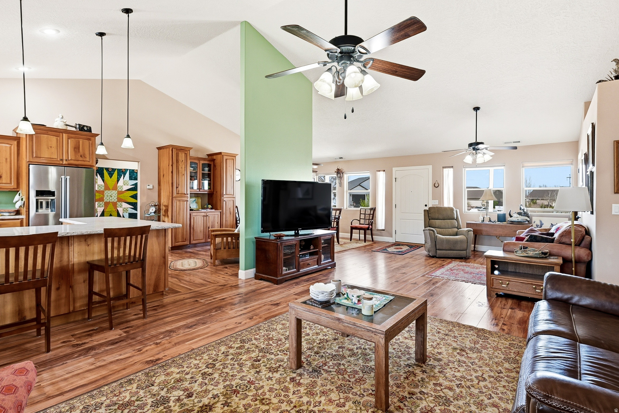 main property photo 6