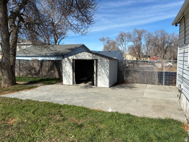 main property photo 11