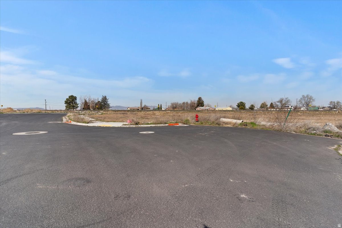 main property photo 10
