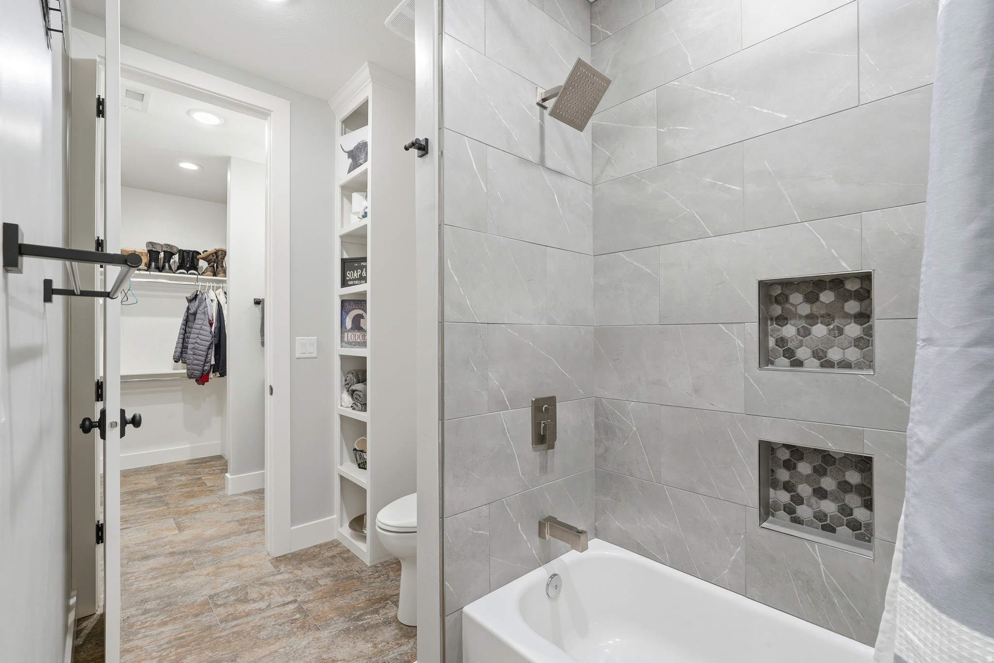main property photo 59