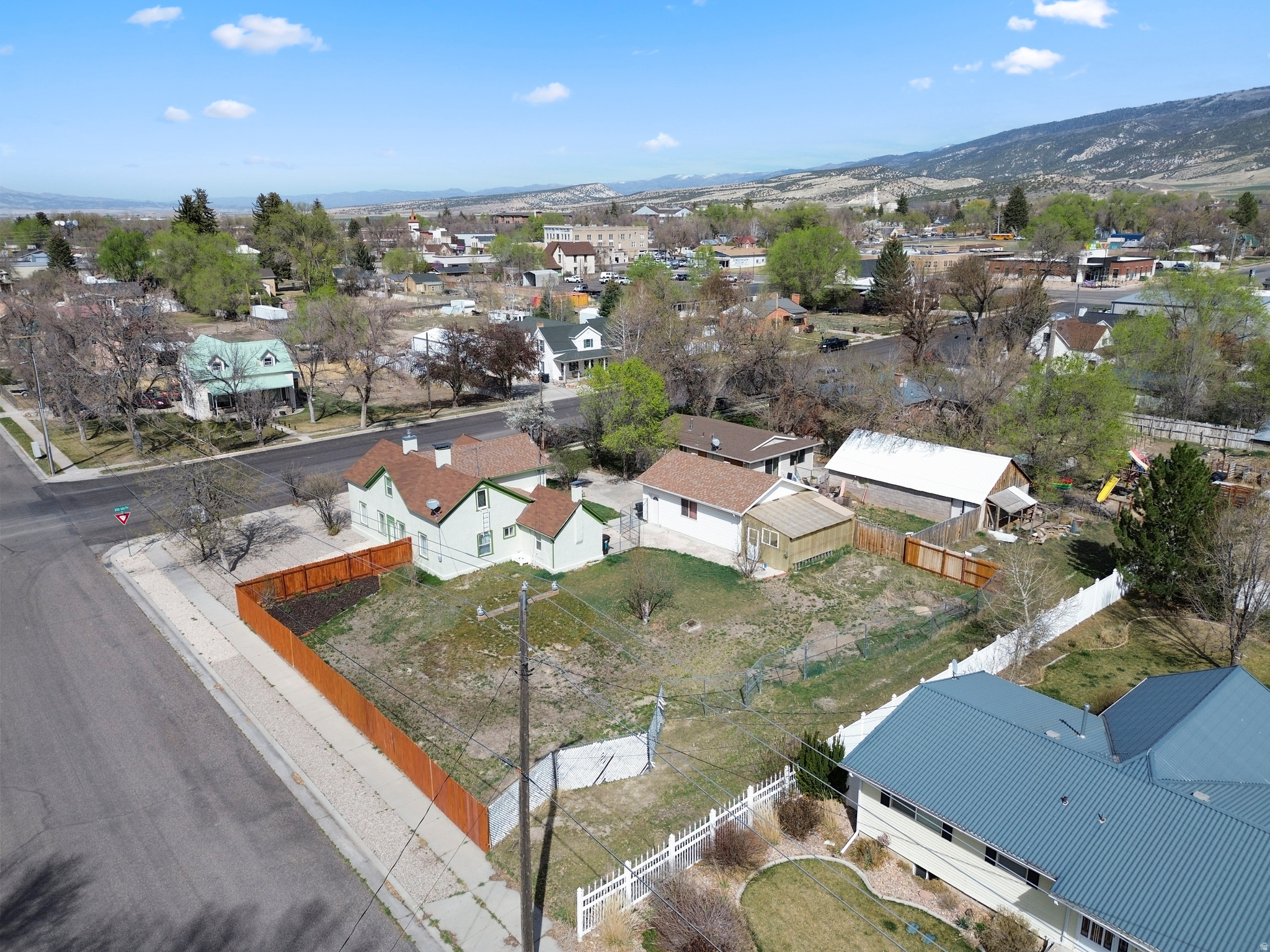 main property photo 37