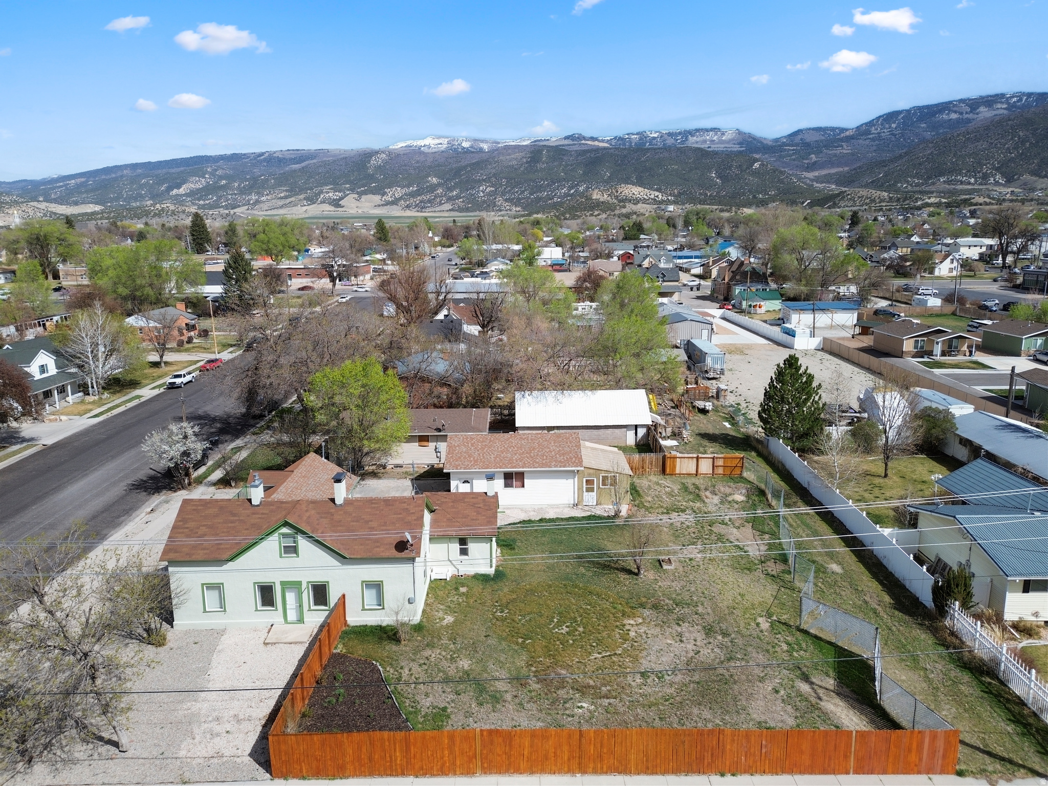 main property photo 38