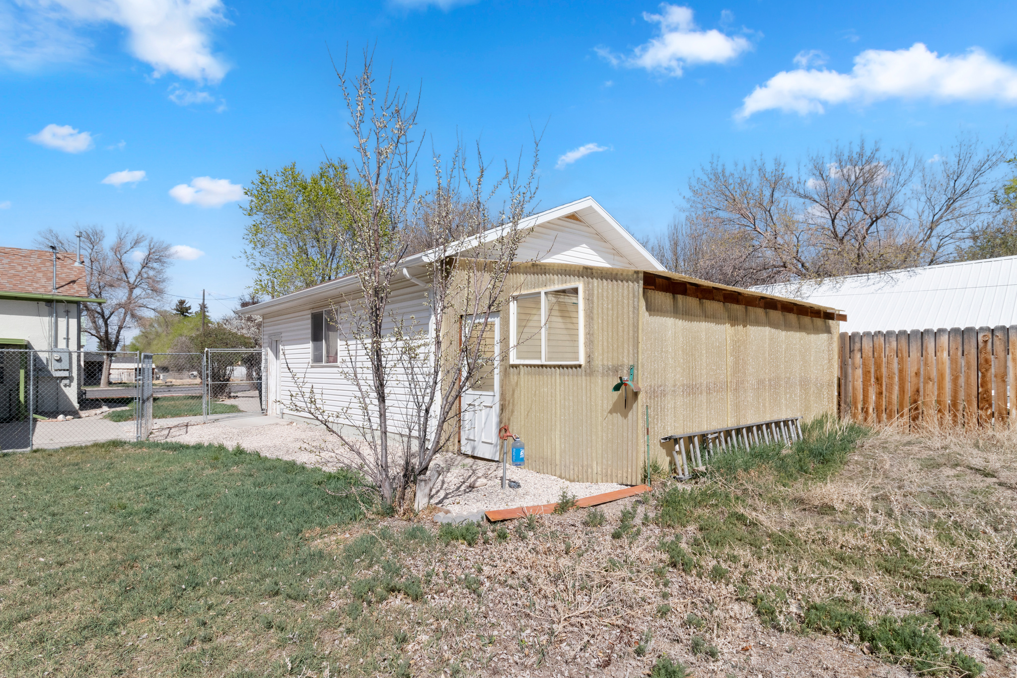 main property photo 46