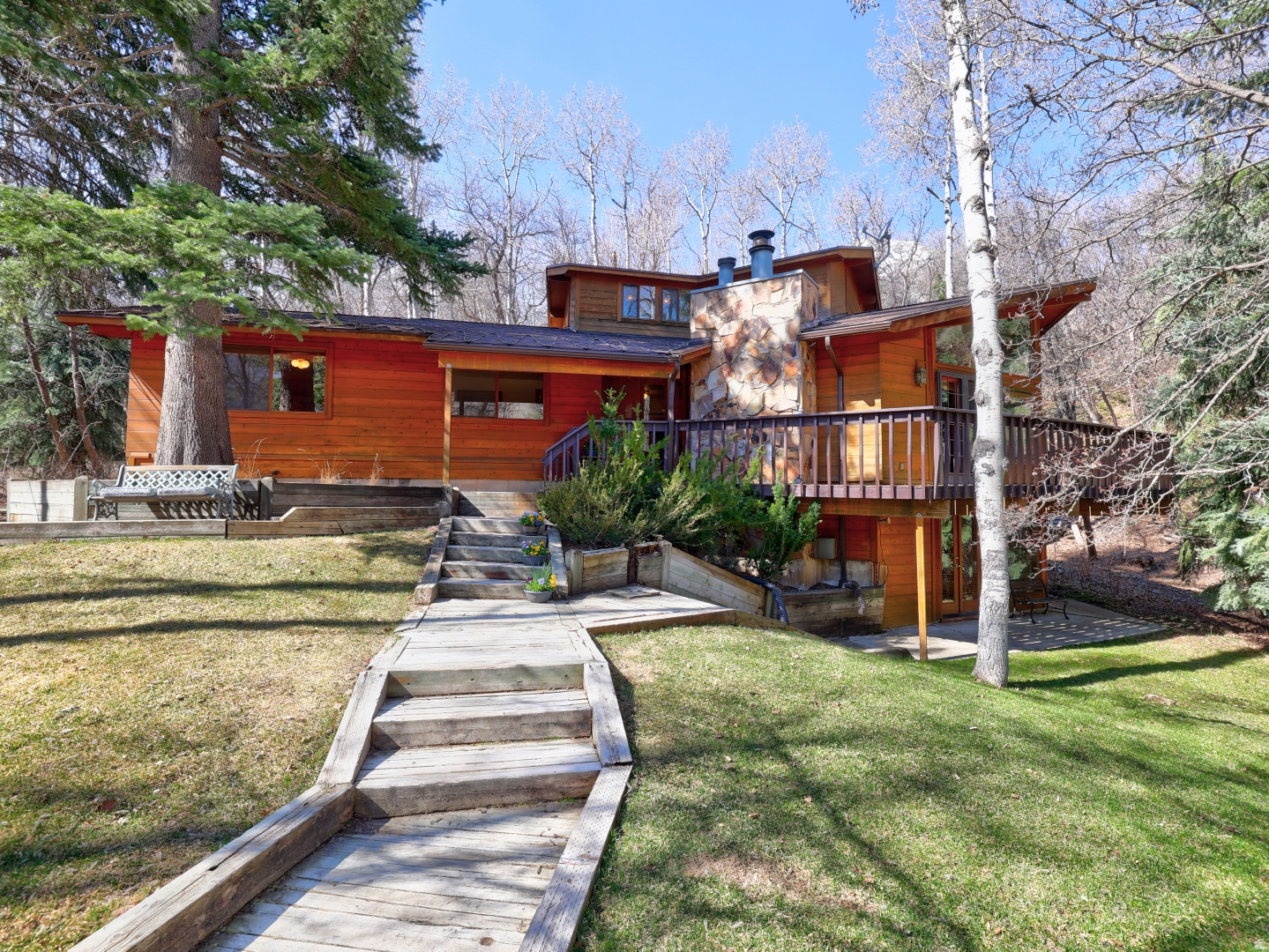 main property photo 47