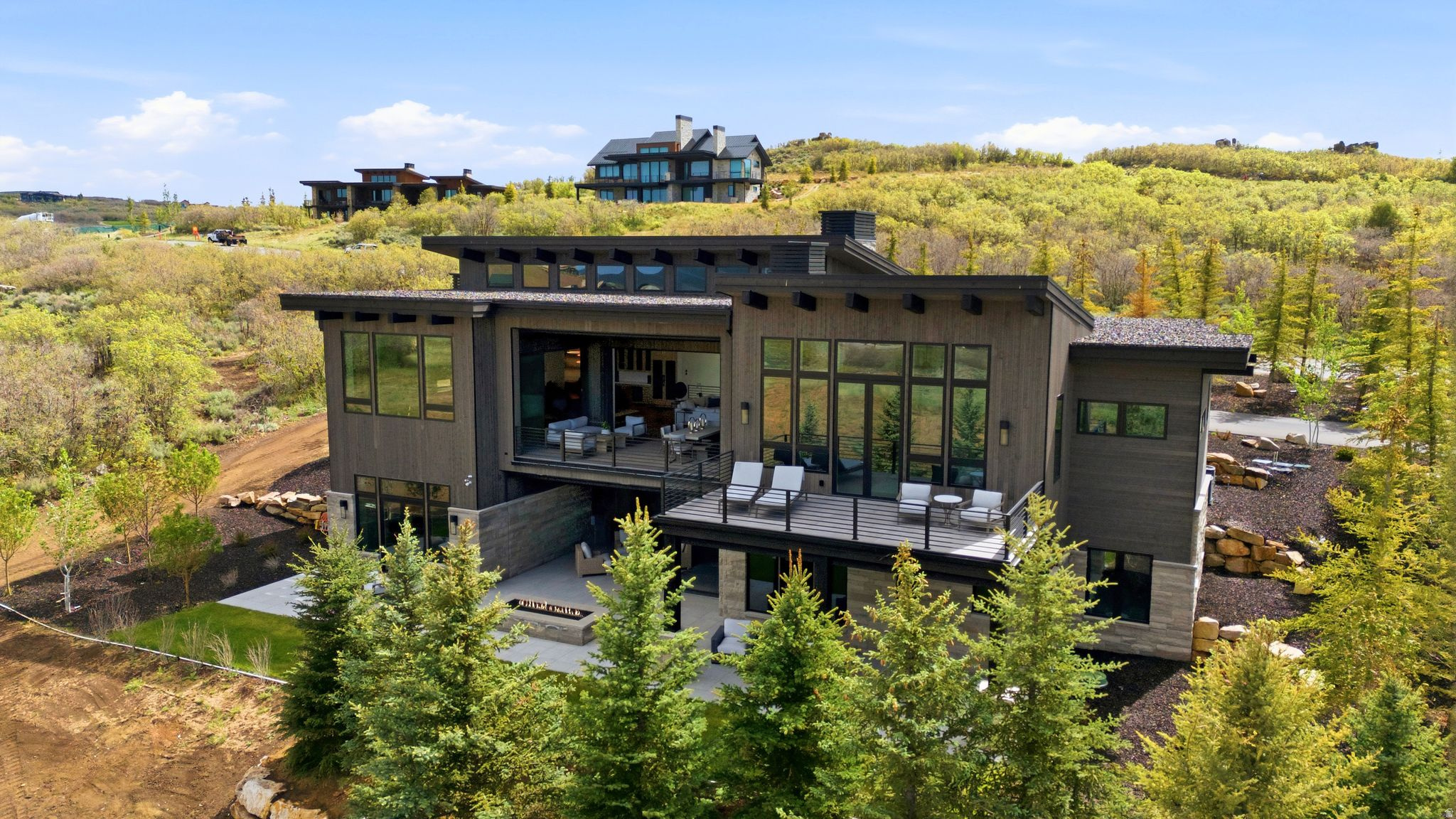 main property photo 111