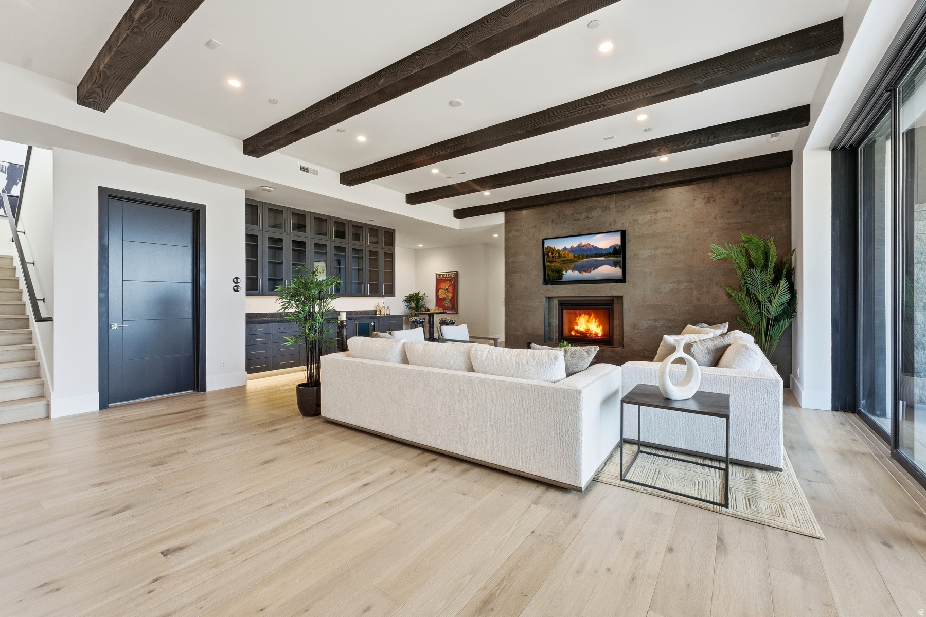 main property photo 59