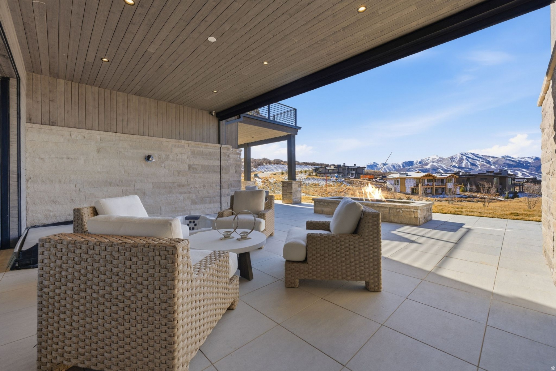 main property photo 80