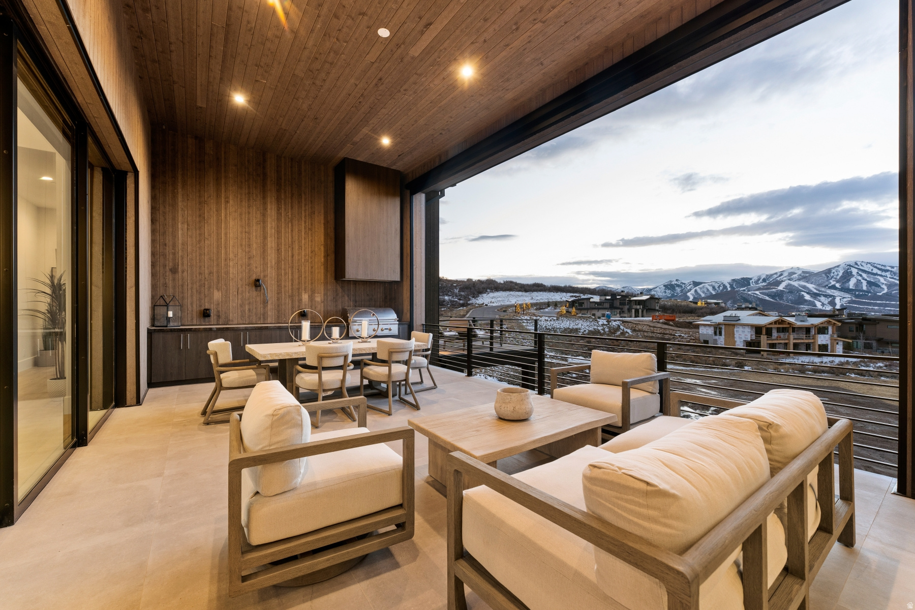 main property photo 89