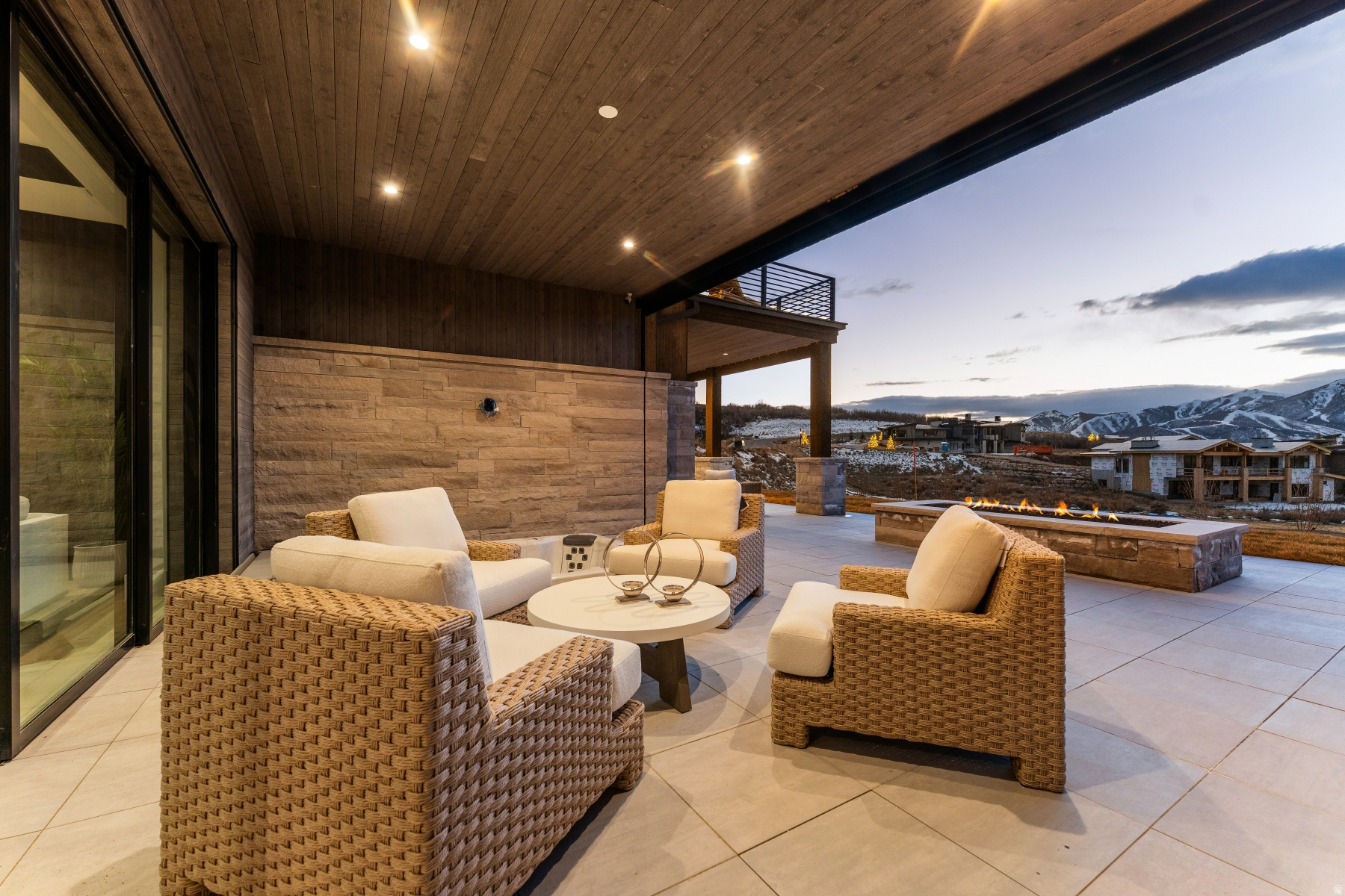 main property photo 98