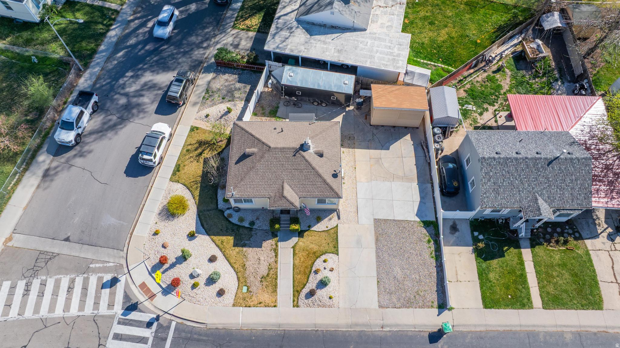 main property photo 25