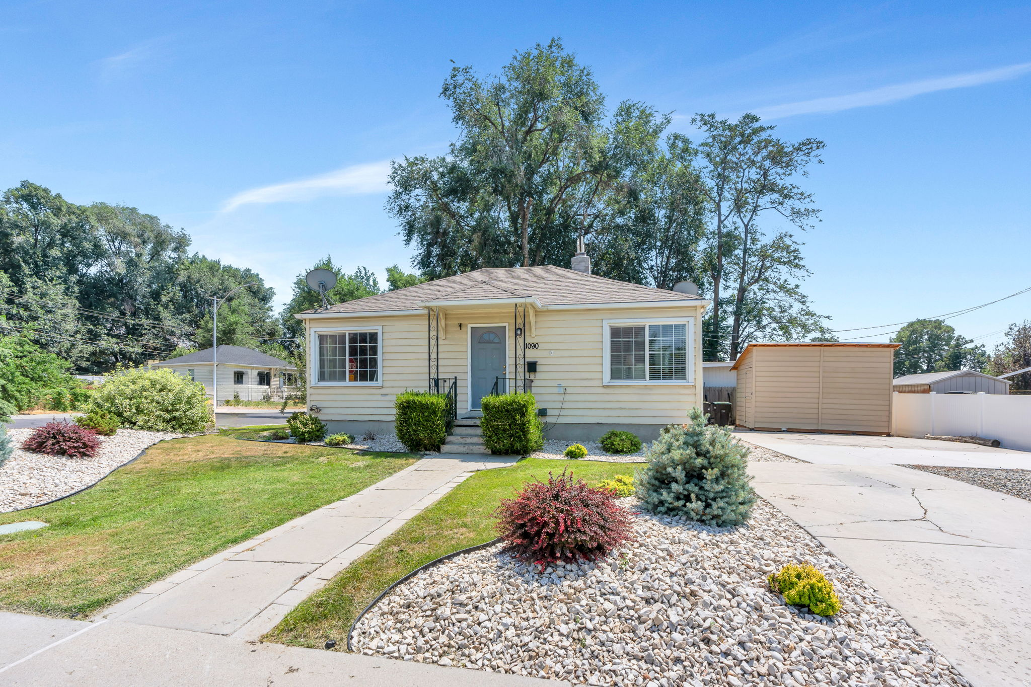 main property photo 35