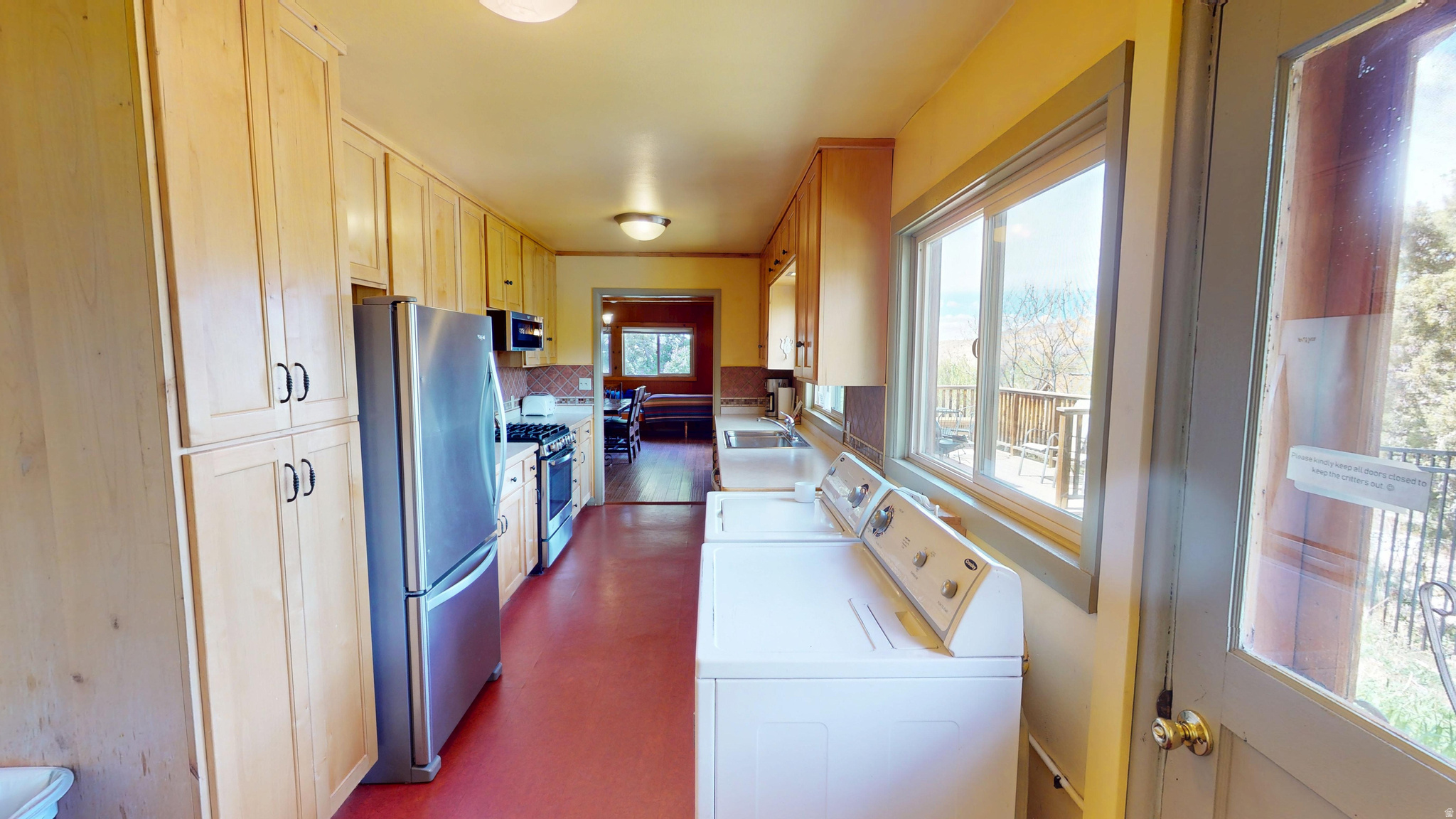 main property photo 18