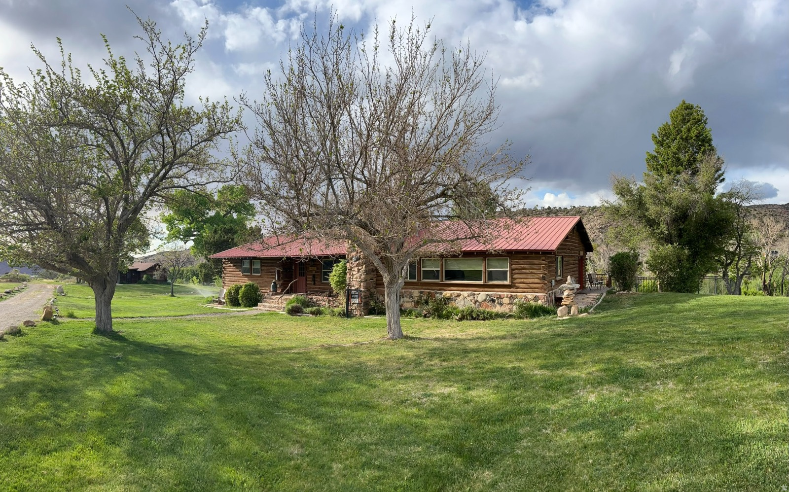 main property photo 45