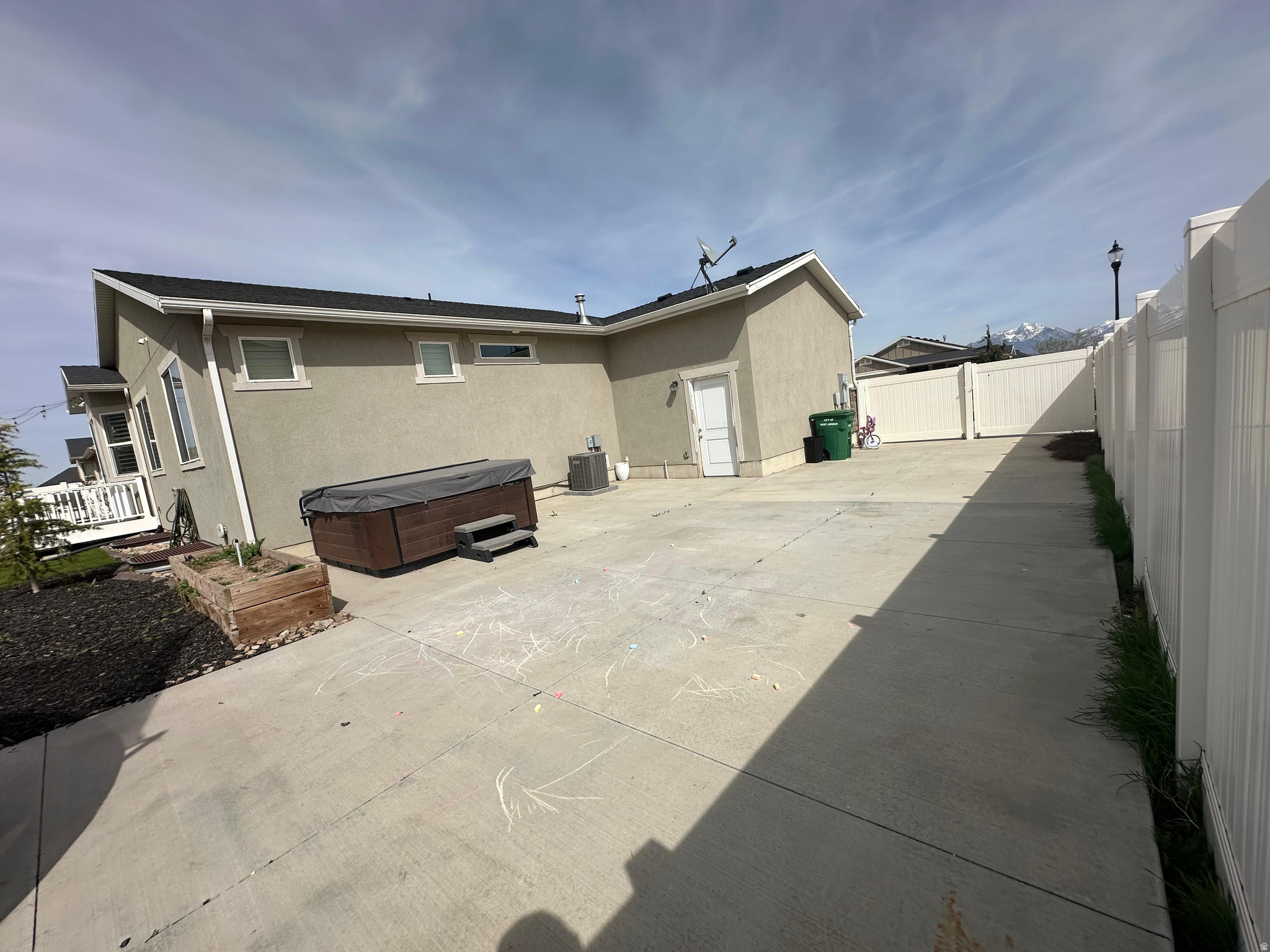 main property photo 15