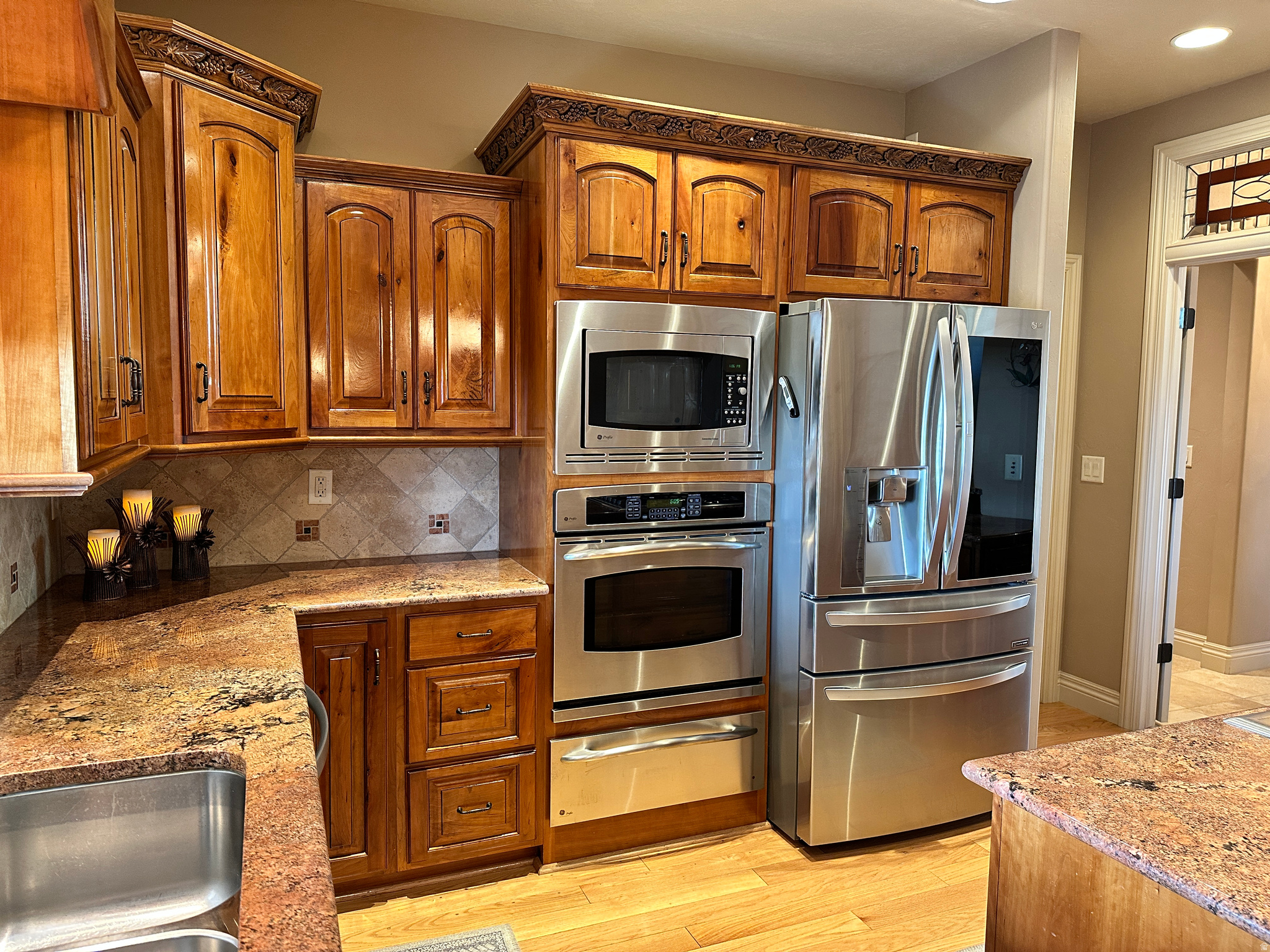 main property photo 16
